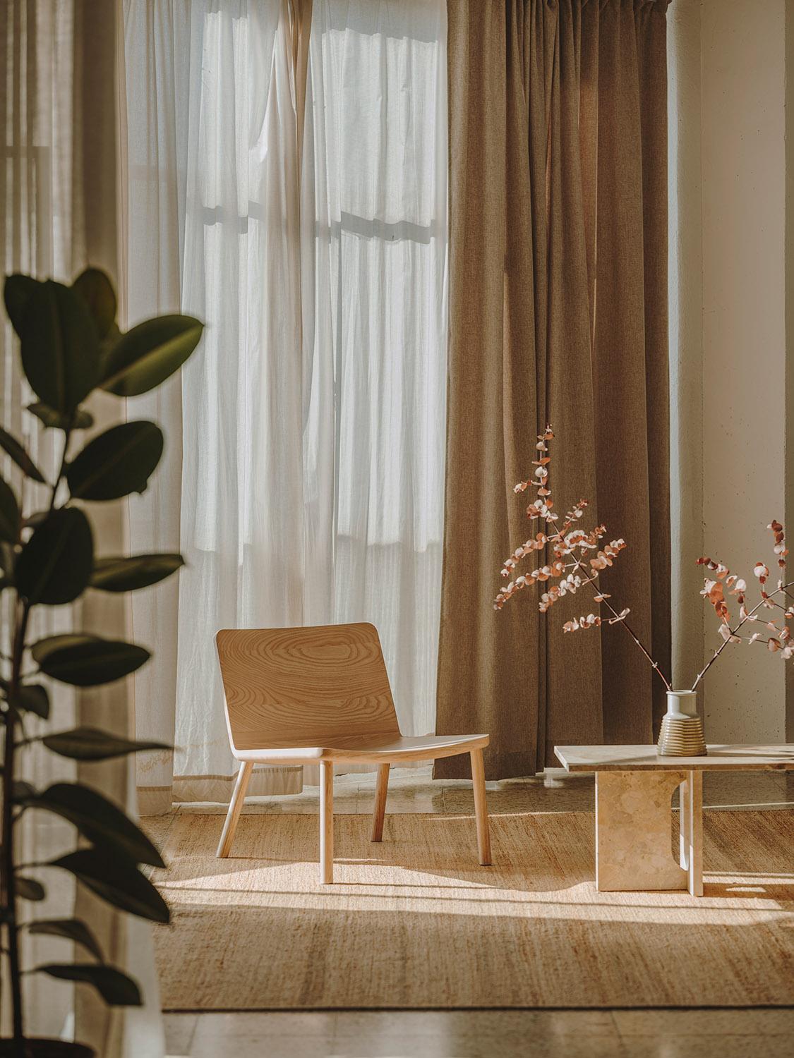 Minimalist Modern Lounge Chair in Natural OAK wood -  Set 2 Pieces For Sale 5