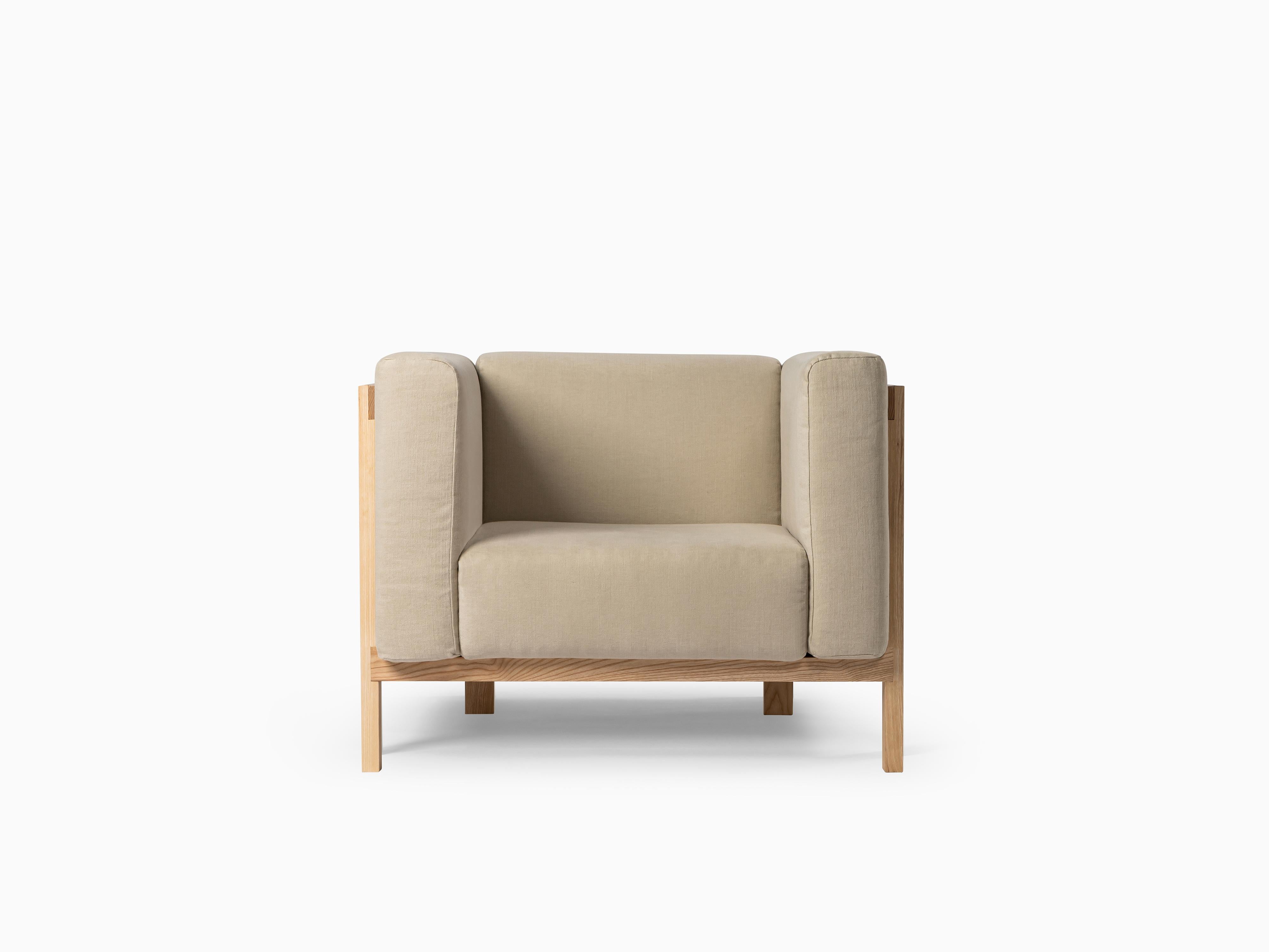 Minimalist Modern Lounge Chair LIFT – Set of 2 in Ash Wood and Hi Quality Fabric In New Condition For Sale In Lisboa, Lisboa