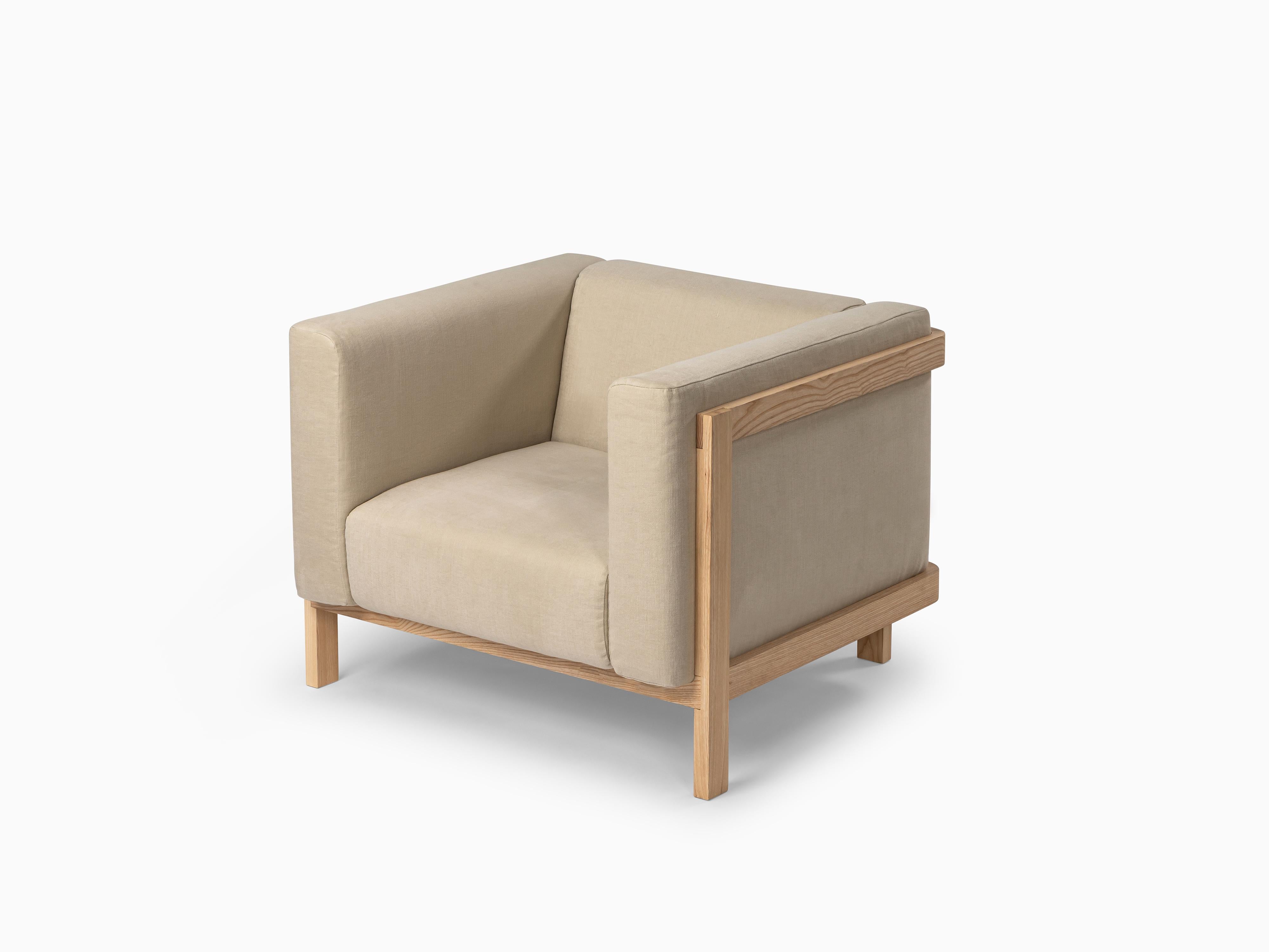 Minimalist Modern Lounge Chair LIFT – Set of 2 in Ash Wood and Hi Quality Fabric For Sale 3