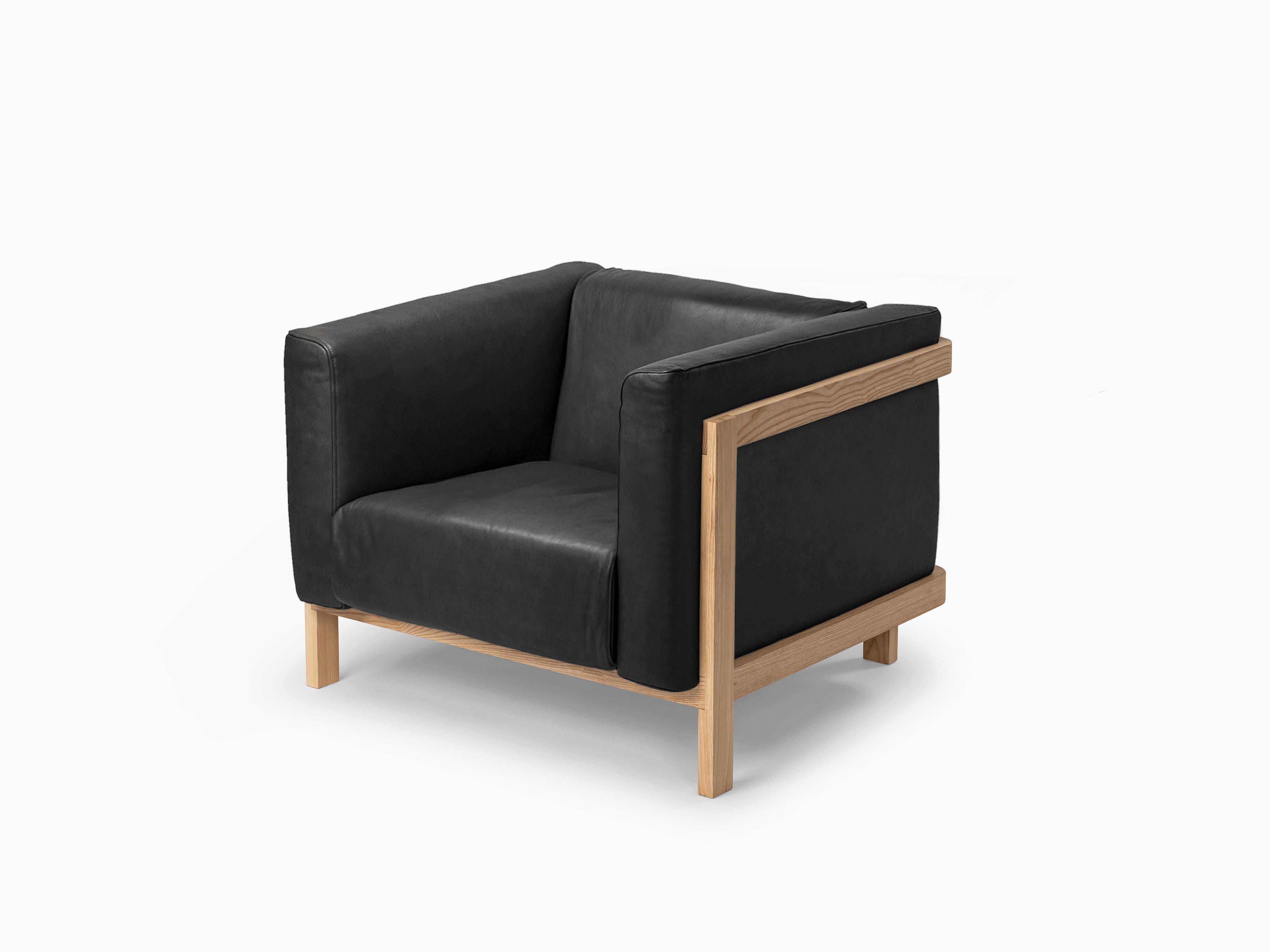 Minimalist Modern Lounge Chair LIFT – Set of 2 in Ash Wood and Leather In New Condition For Sale In Lisboa, Lisboa