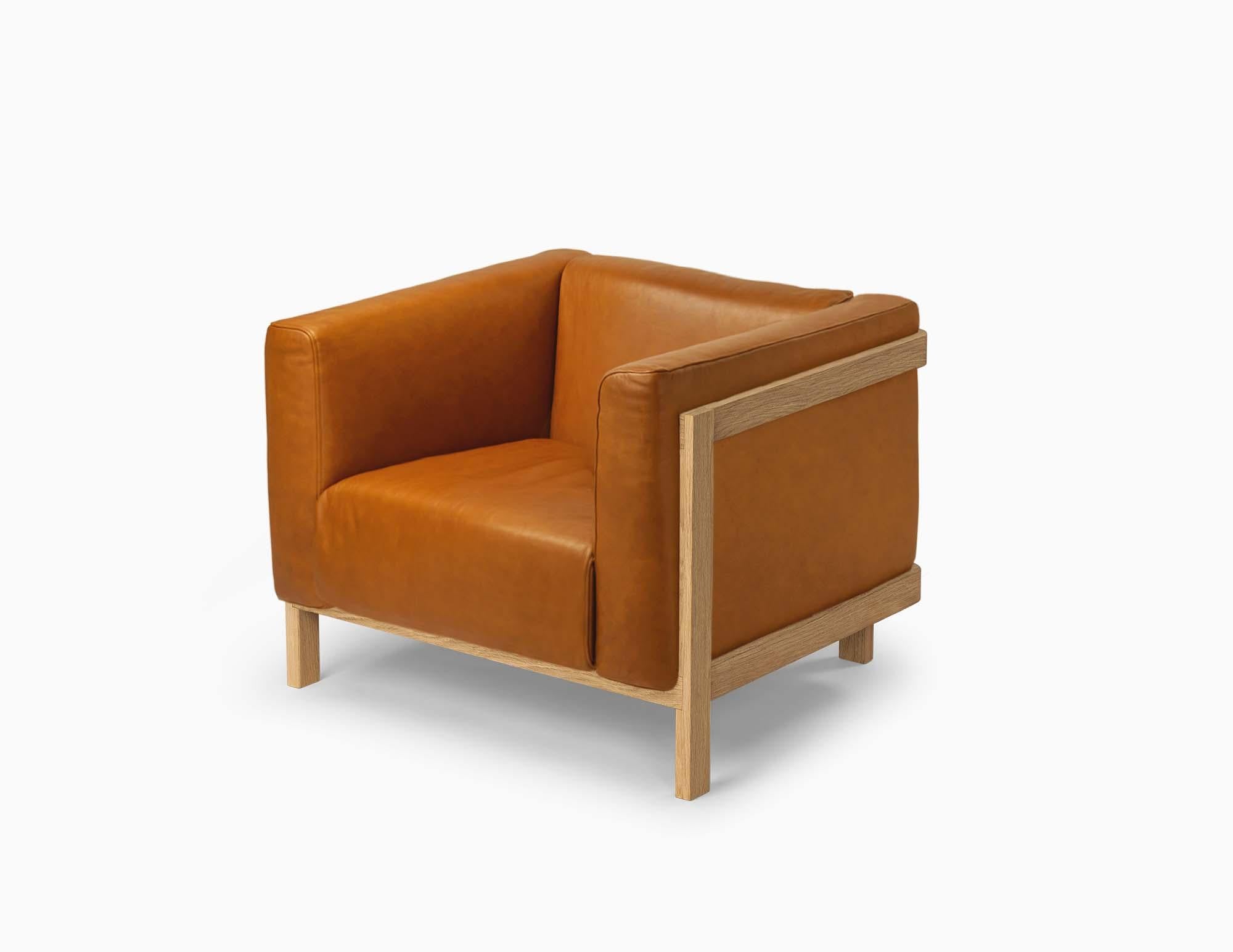 Leather Minimalist Modern Lounge Chair LIFT – Set of 2 in Oak Wood For Sale
