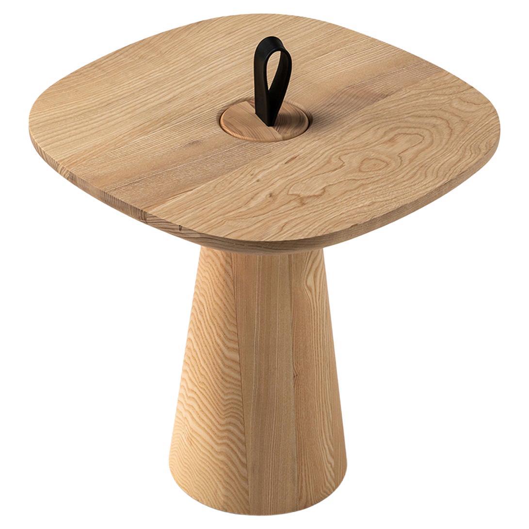 Table d'appoint moderne minimaliste en frêne et sangle en cuir noir en vente