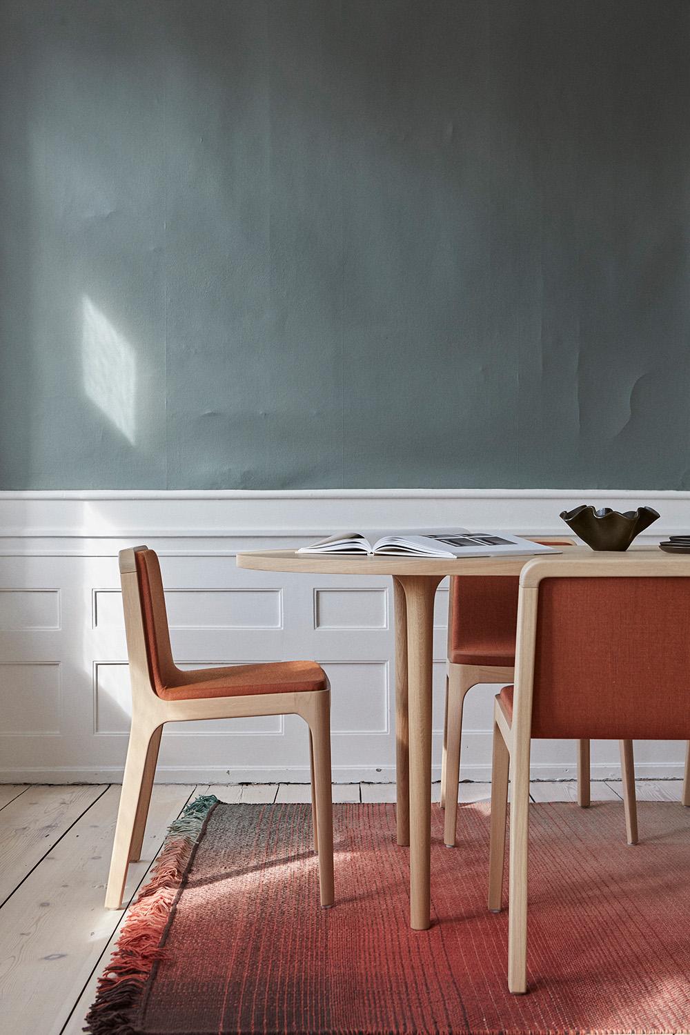 Legno Tavolo moderno minimalista in Wood Wood rettangolare in vendita