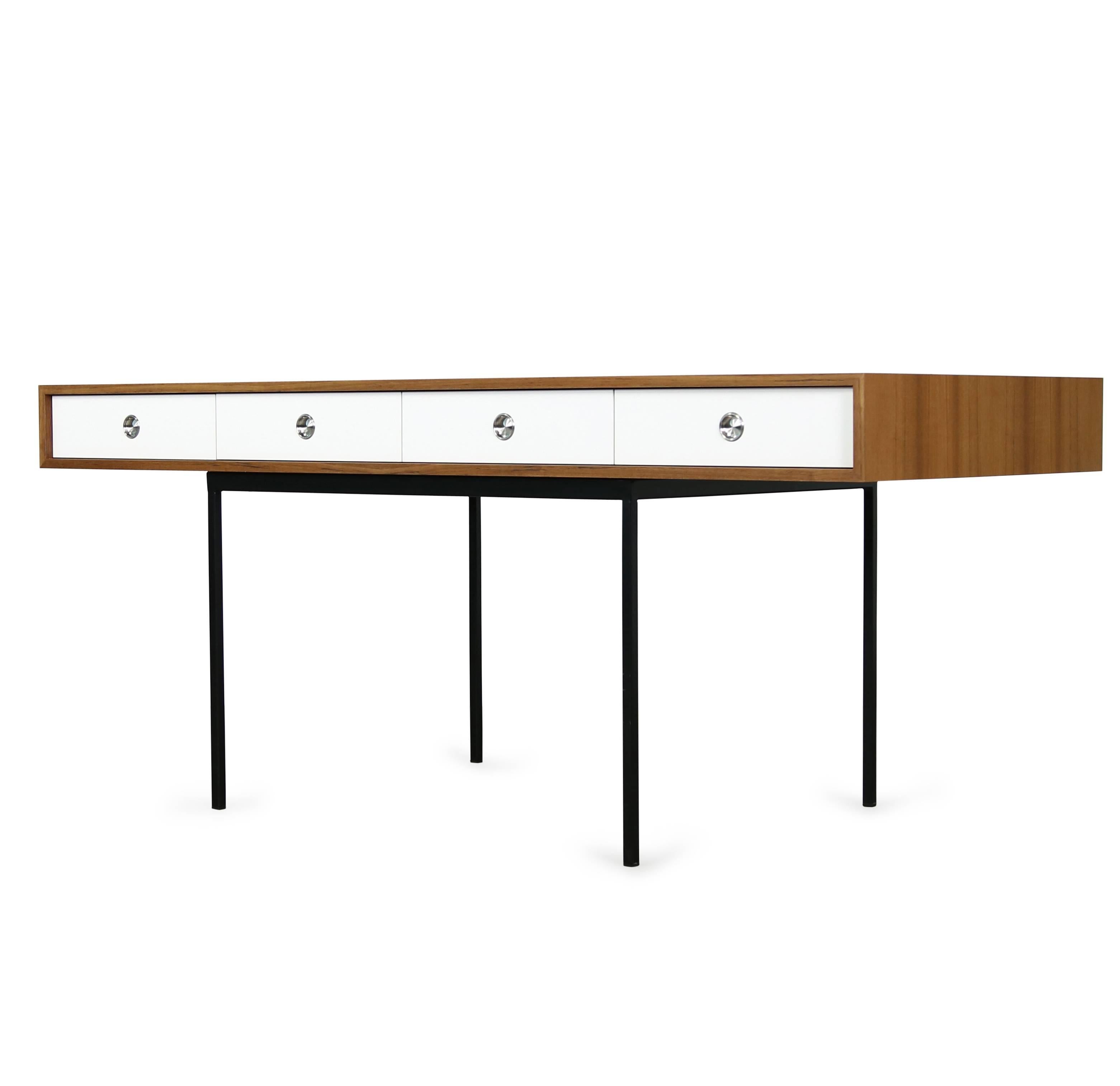 Minimalist Nathan Lindberg Design Teak and Metal Writing Table Mod. NL40 White For Sale 1