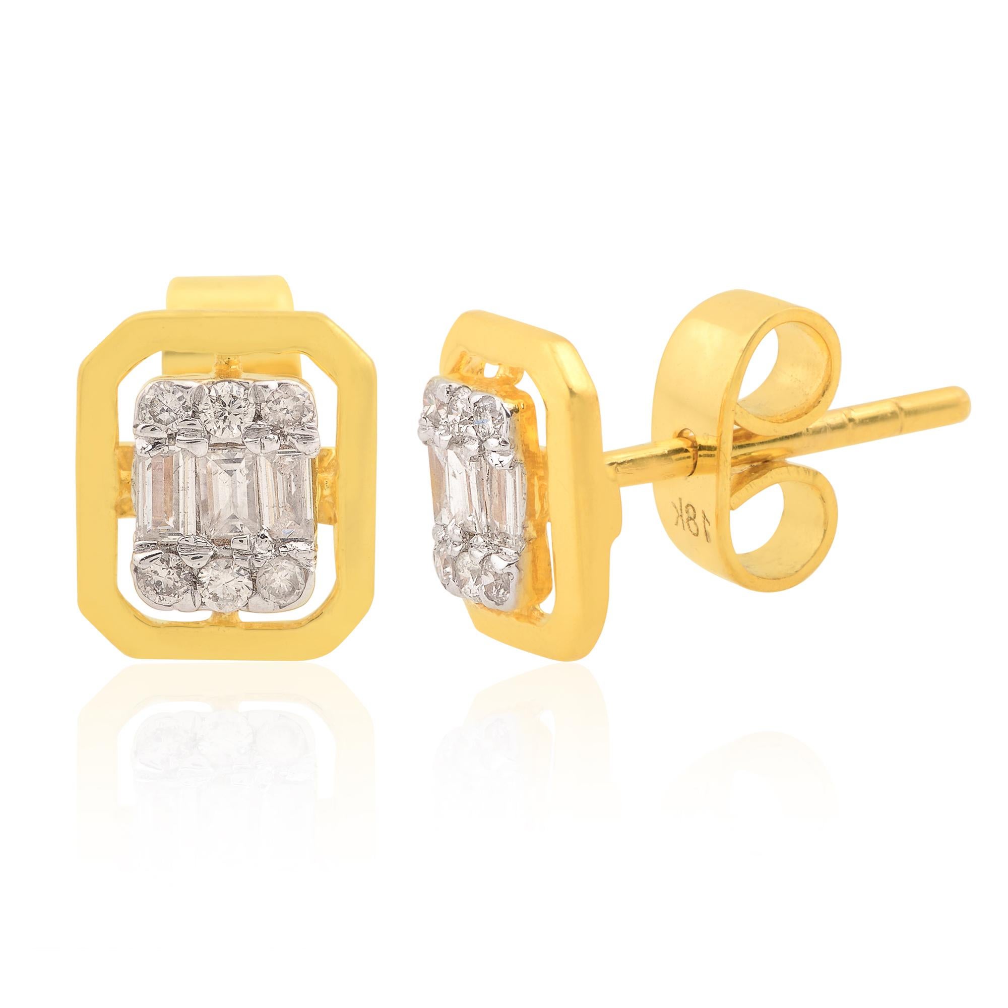 Boucles d'oreilles Minimalist Natural 0.21 Ct Mixed Cut Diamond Stud Ears 18K Solid Yellow Gold Neuf - En vente à Diera, Dubai
