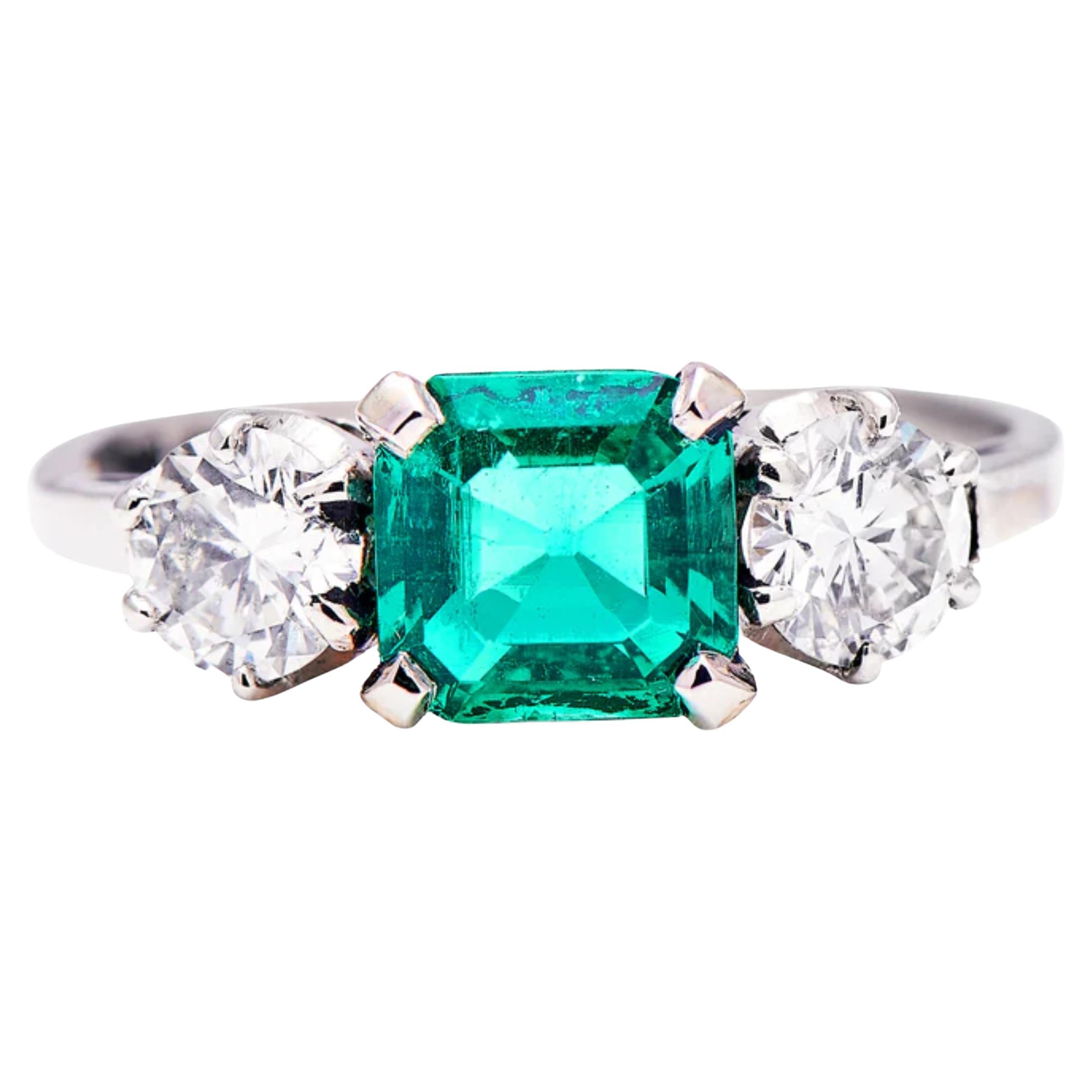 Diamond and Natural Unenhanced Emerald Three-Stone Ring For Sale at 1stDibs
