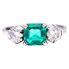 Minimalist Natural Emerald Diamond Three-Stone Engagement Ring Solitaire Ring