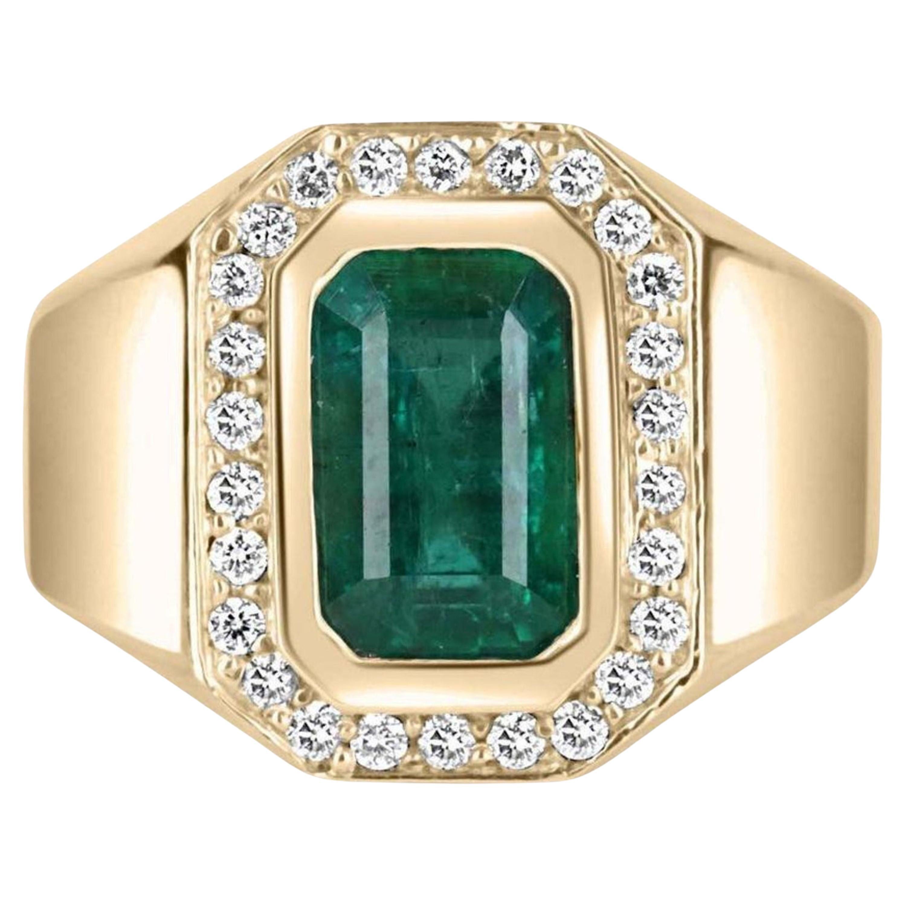 For Sale:  Minimalist Natural Emerald Engagement Rings for Women, Halo Emerald Gold Ring
