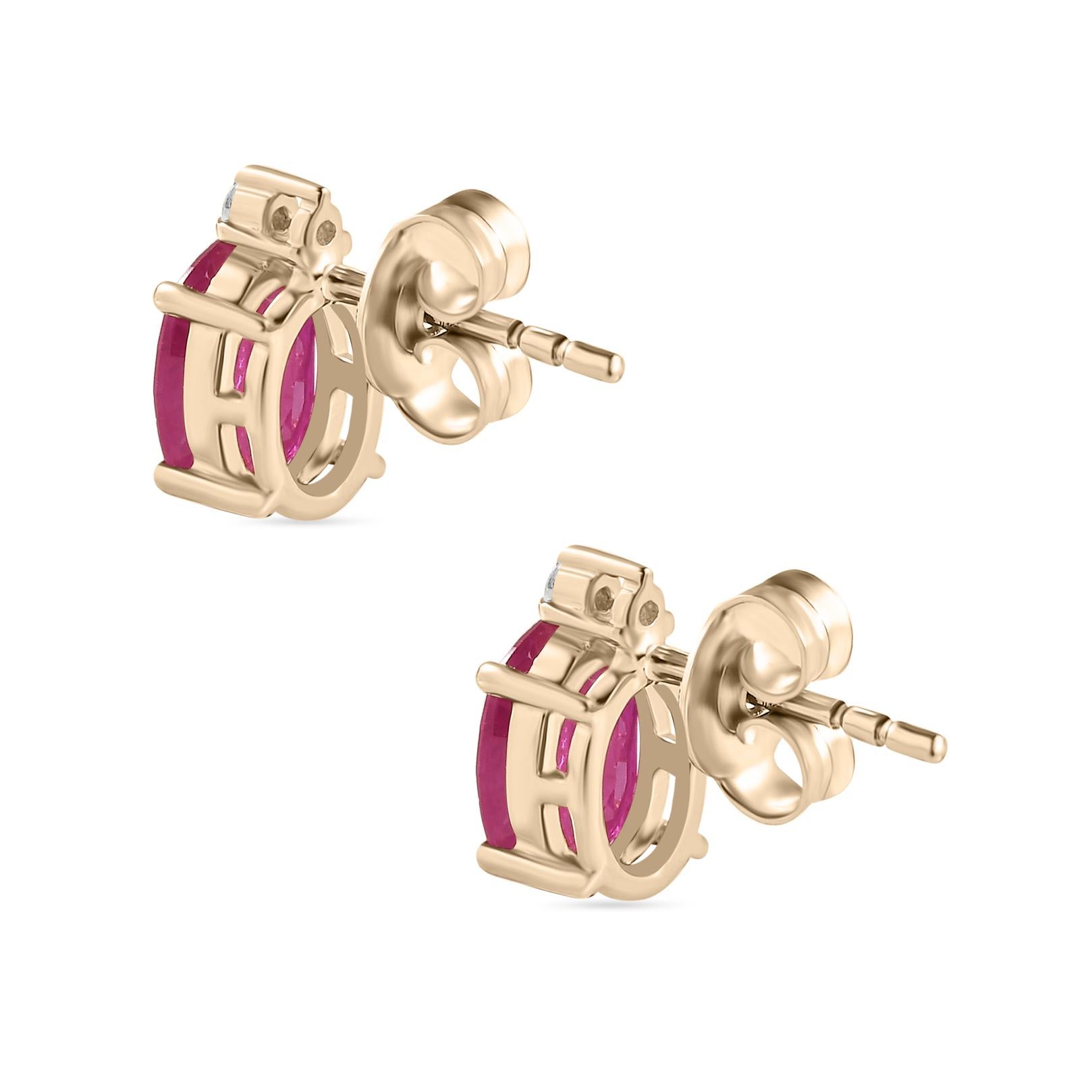 Minimalist Natural Ruby Diamond Stud Earrings in Solid 14k Yellow Gold In New Condition For Sale In New York, NY