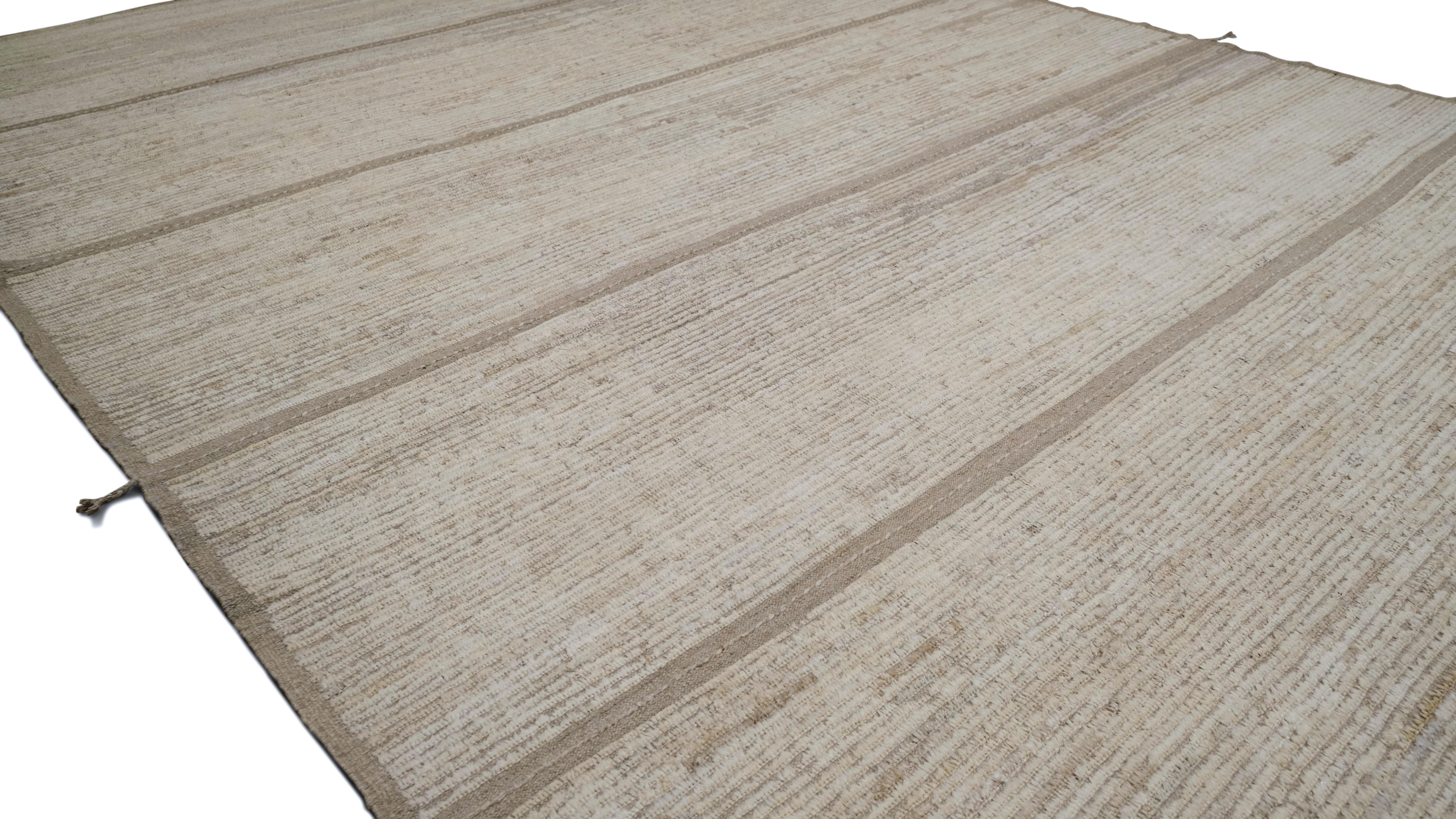 Moderne Tapis minimaliste neutre subtilement texturé en laine naturelle 10'5''x13'10'' en vente