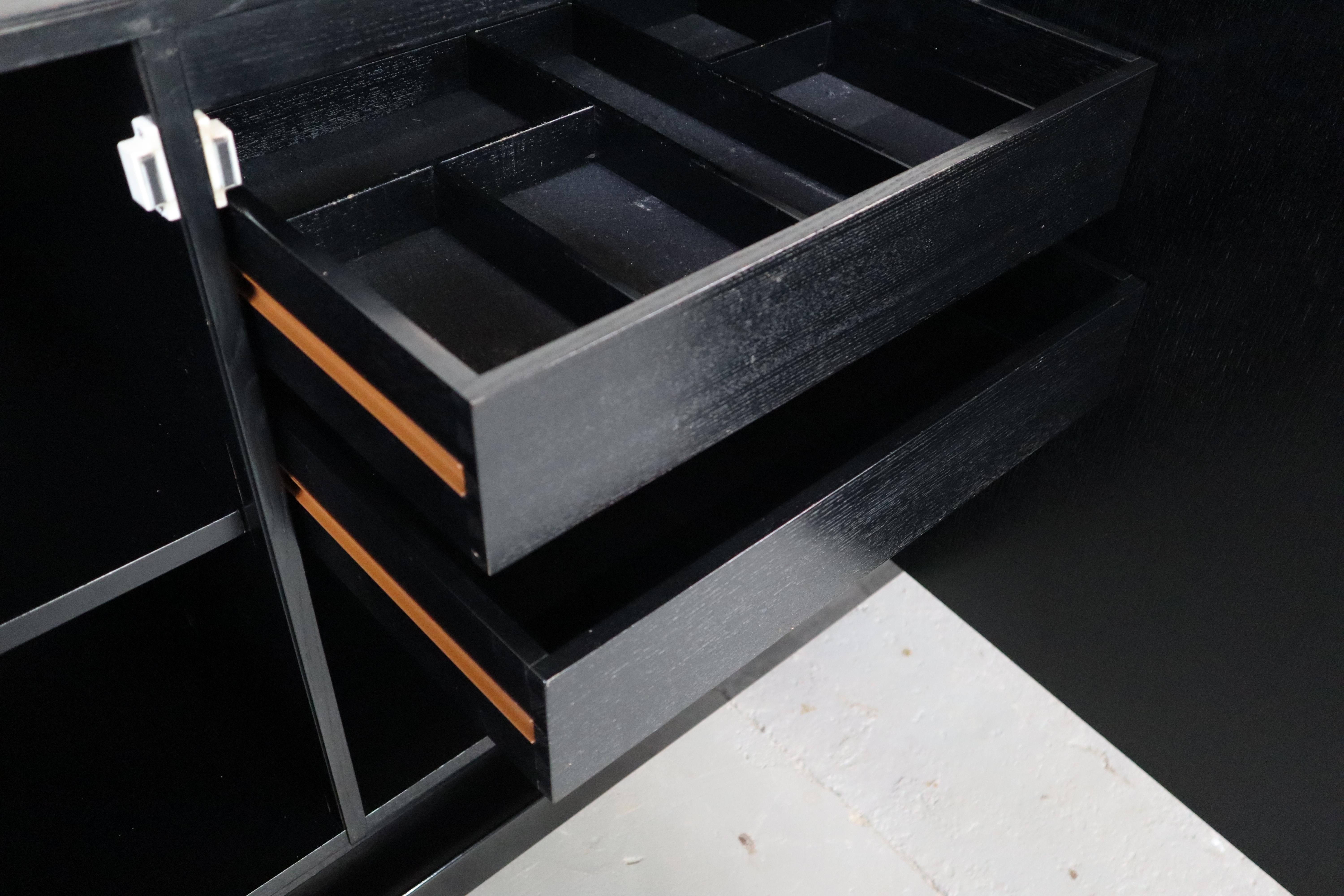 Minimalist oak sideboard by Jean Batenburg for MI, Belgium, 1974 For Sale 4