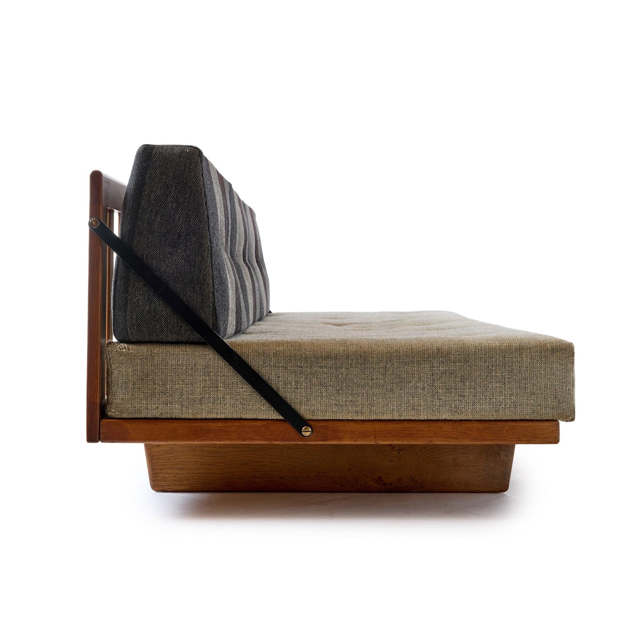 Sofá-cama minimalista de roble de Borge Mogensen, años 50 Danés