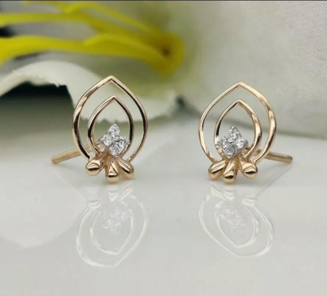 Pendiente Minimalista Pulpo Diamante Oro macizo 14k Pendiente Vacaciones Océano Calamar. en venta 2