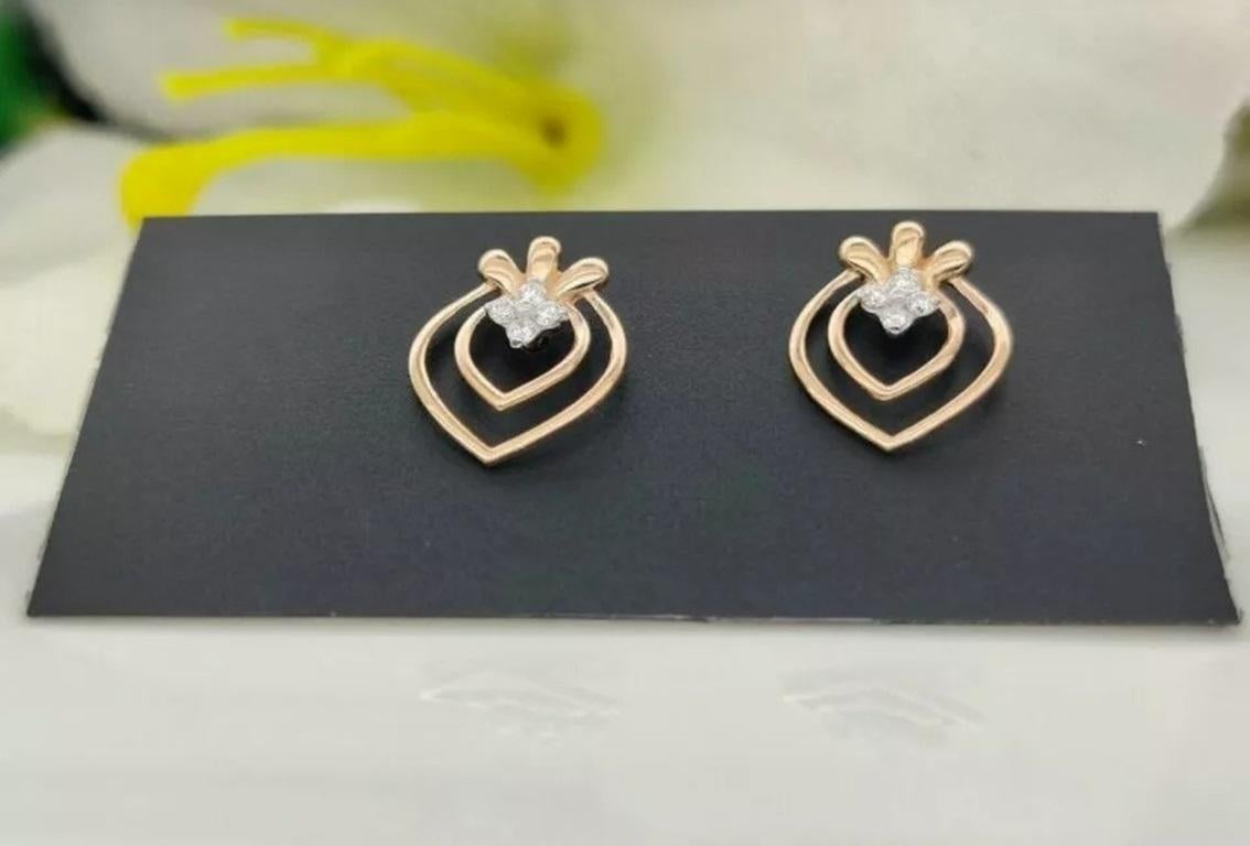 Minimalist Octopus Diamond Earring in 14k Solid Rose Gold In New Condition For Sale In Chicago, IL