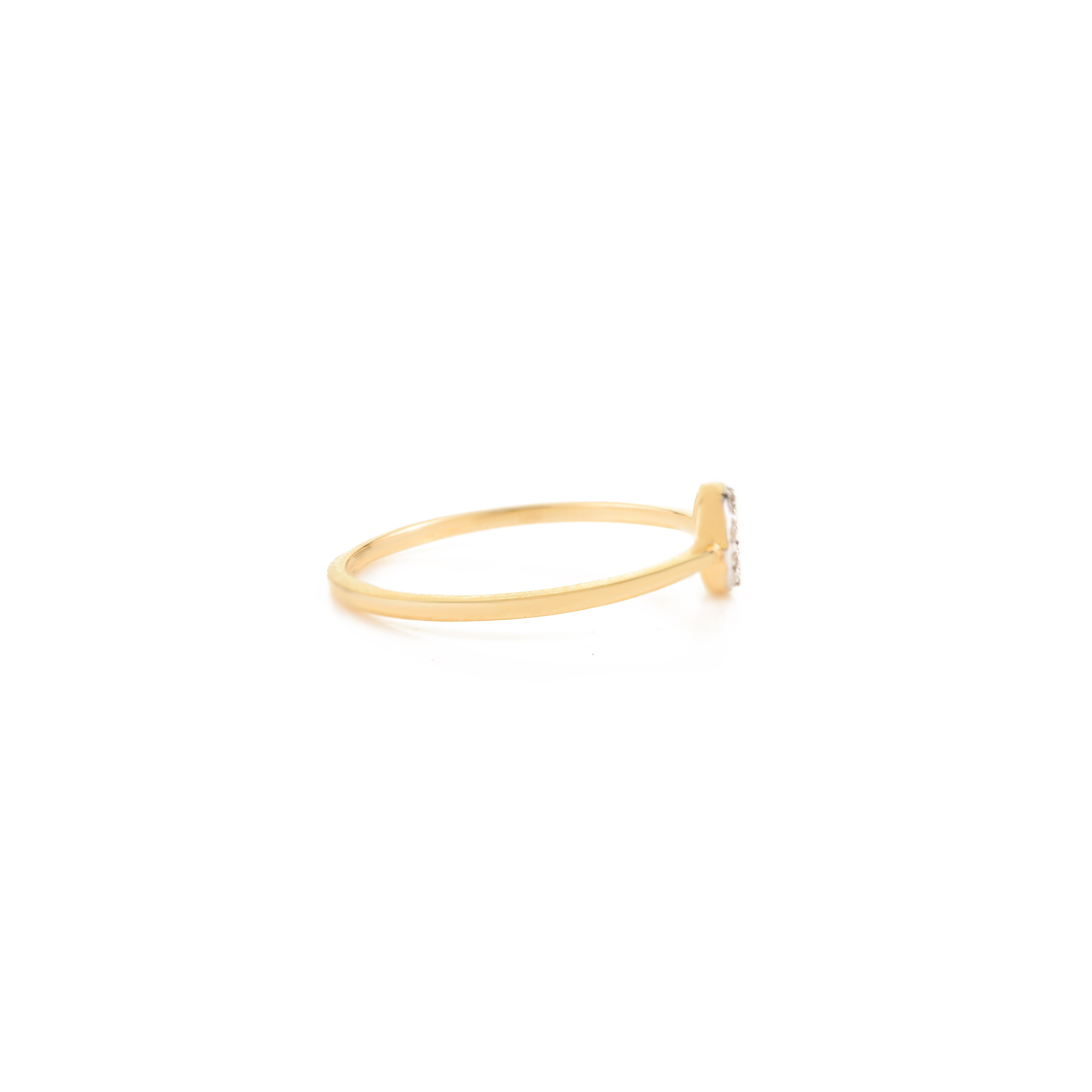 Im Angebot: Minimalistische Open Circle Diamond Halo Stacking Ring in 14K Solid Gold Geschenk für Sie () 9