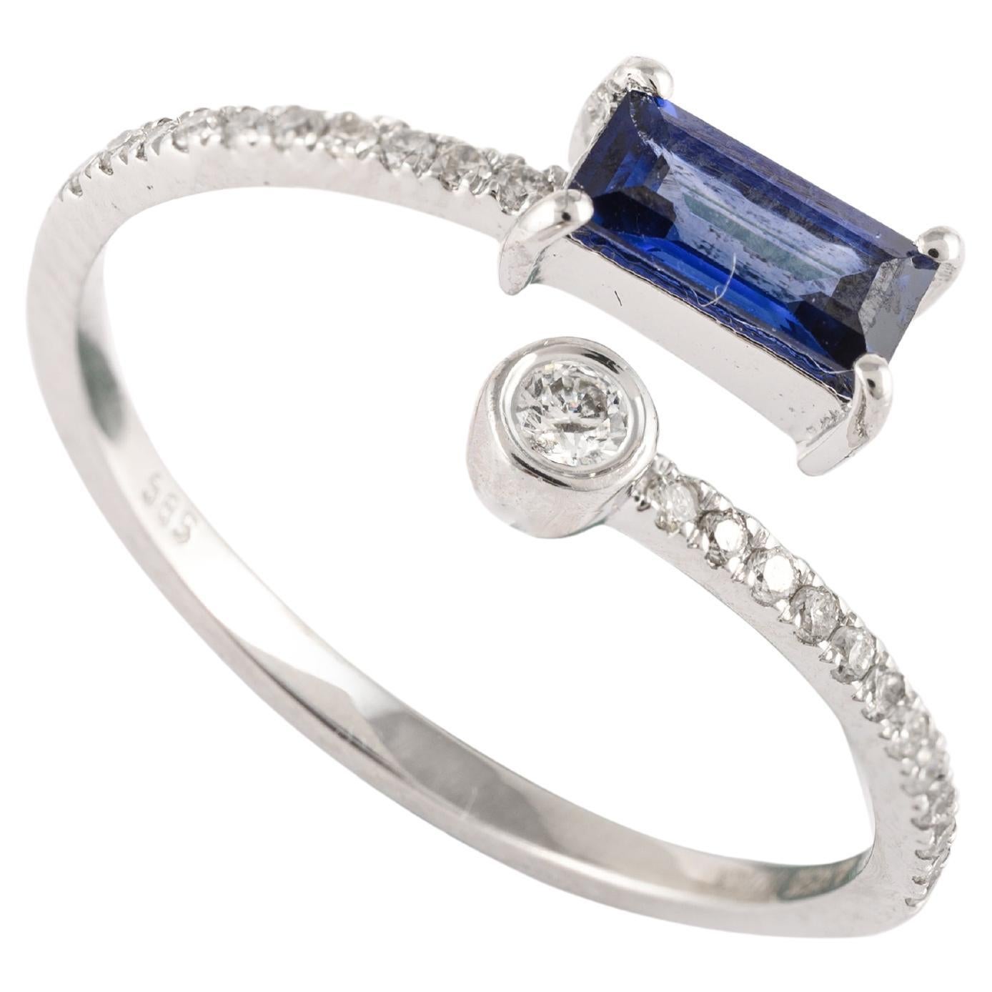 14k Massiv-Weißgold Minimalistischer offener Ring mit blauem Saphir und Diamanten