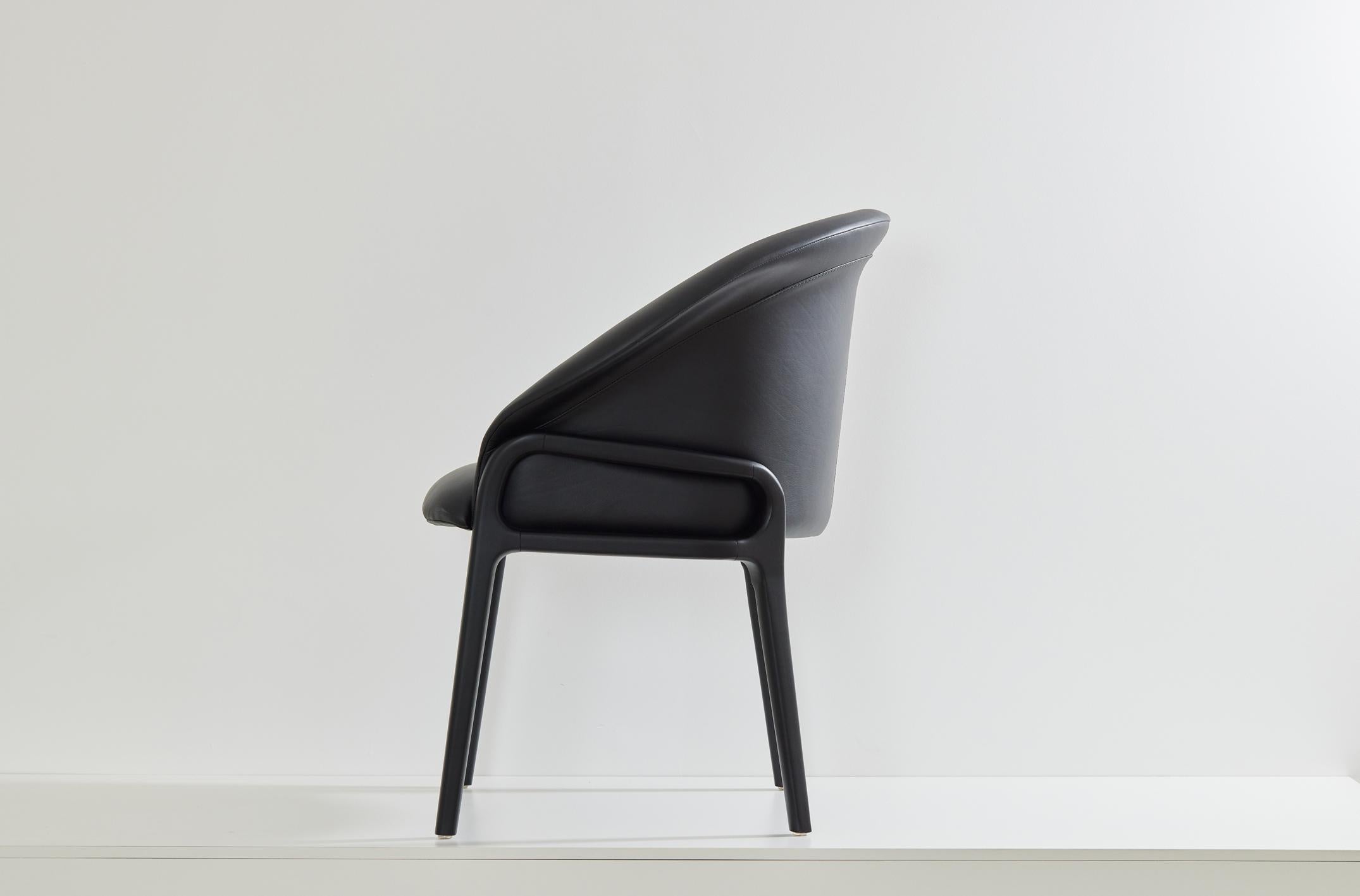 Brazilian Minimalist Organic Chair in black Solid Wood, black leather Seating For Sale