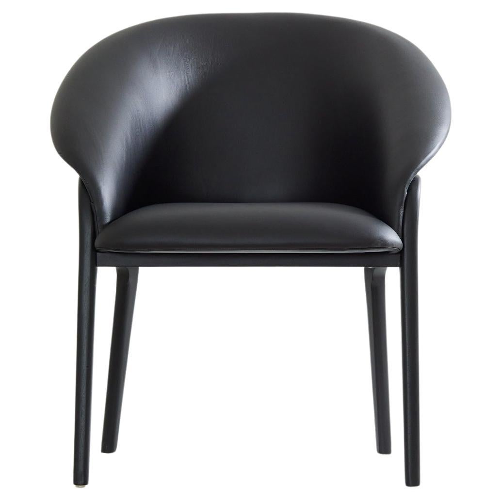 Chaise organique minimaliste en Wood Wood noir, assise en cuir noir