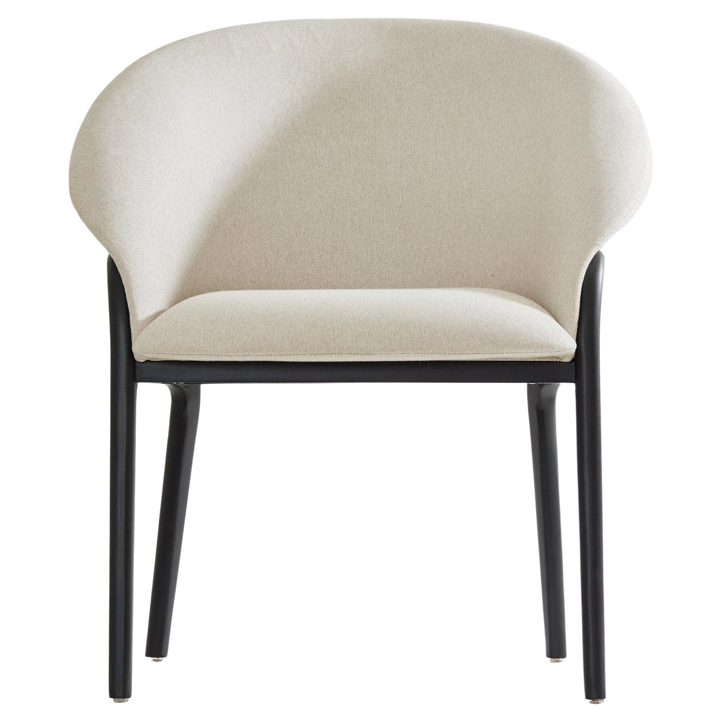 Minimalistischer organischer Stuhl aus schwarzem Massivholz, Off-White-Textilien Sitzgelegenheiten