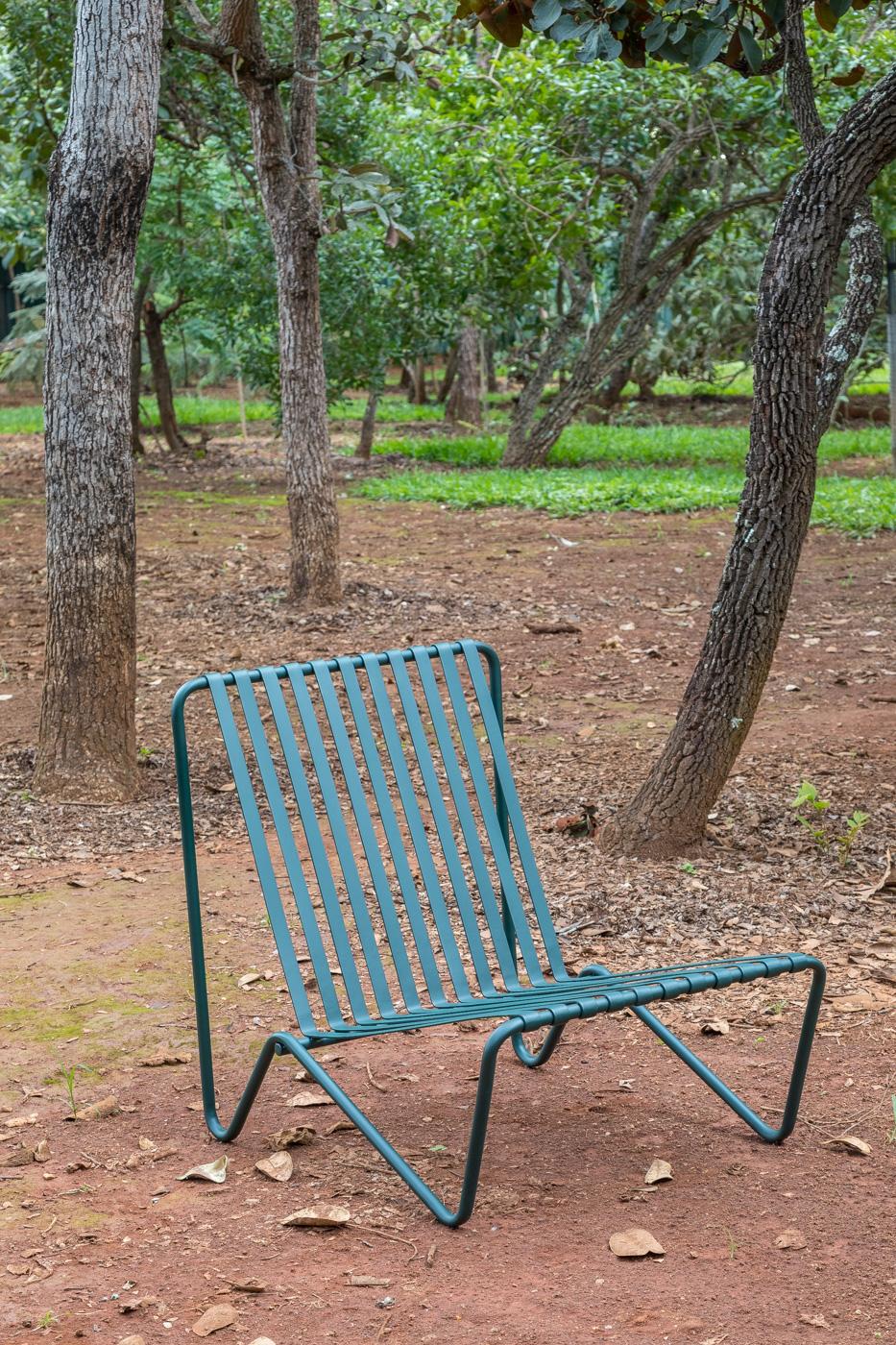 Chaise d'extérieur minimaliste en acier inoxydable Haruka de Samuel Lamas Neuf - En vente à Brasilia, DF