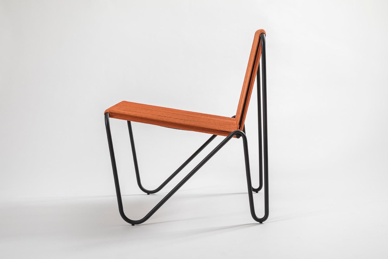 Brésilien Chaise d'extérieur minimaliste en acier inoxydable Yuu de Samuel Lamas en vente
