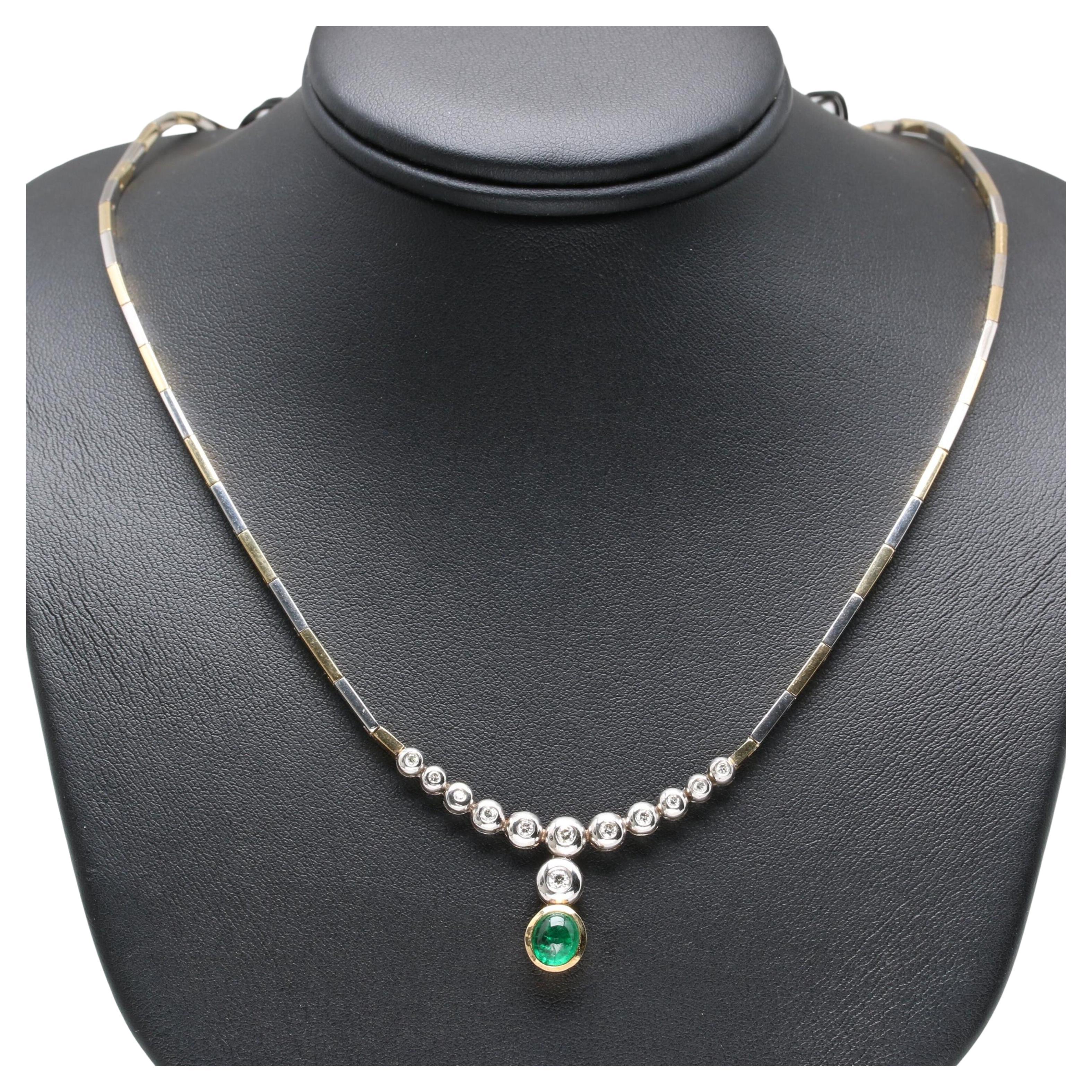 Minimalist Oval Cut Emerald Diamonds Necklace, Natural Emerald Diamond Necklace For Sale