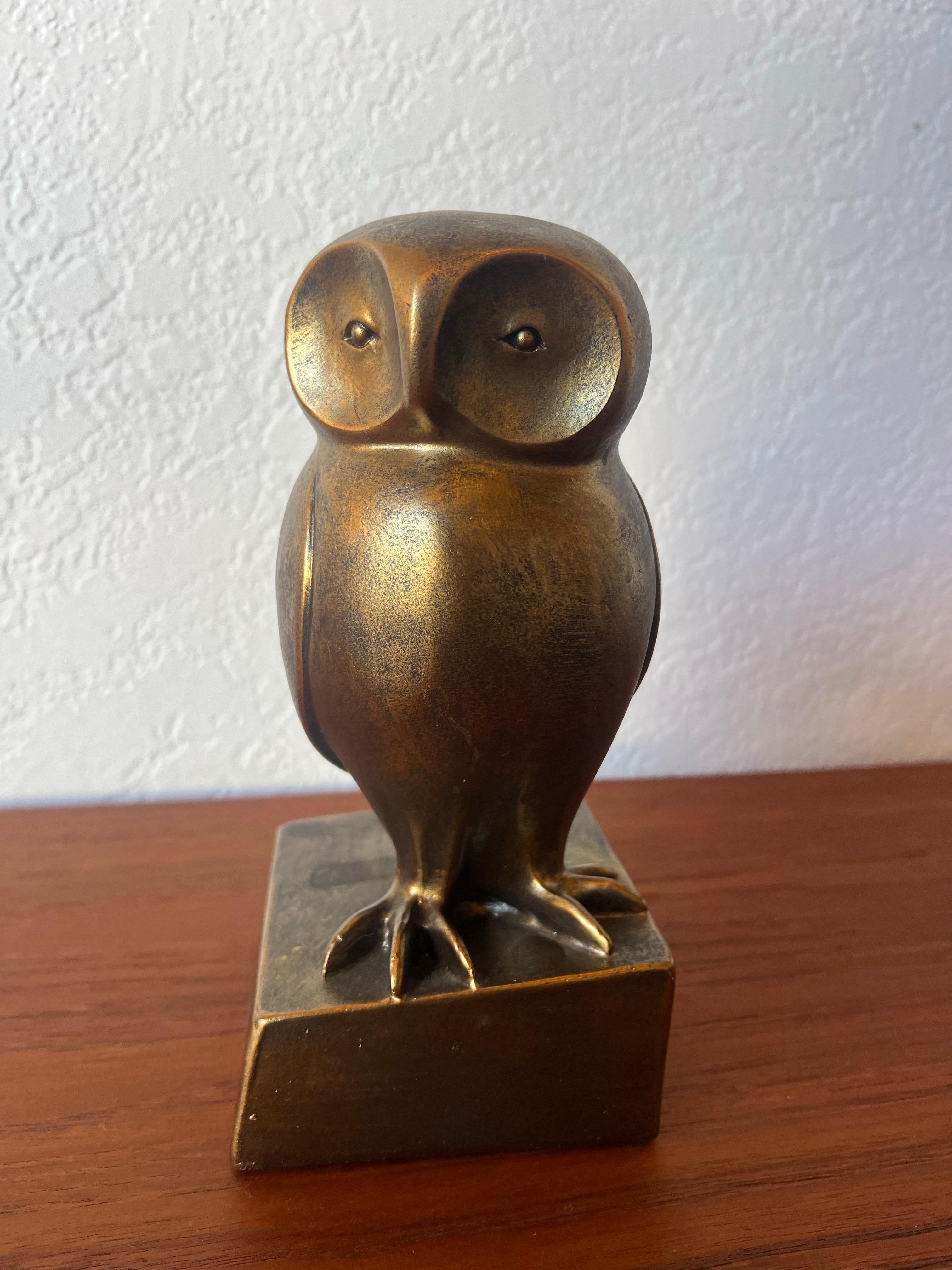 Scultura minimalista di gufo di Francois Pompon In condizioni ottime in vendita a San Diego, CA