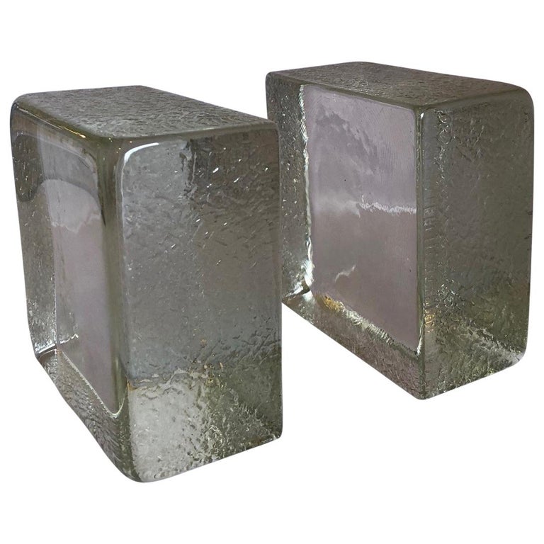 Minimalist Pair of Clear Glass Textured Bookends in the Style of Blenko at  1stDibs
