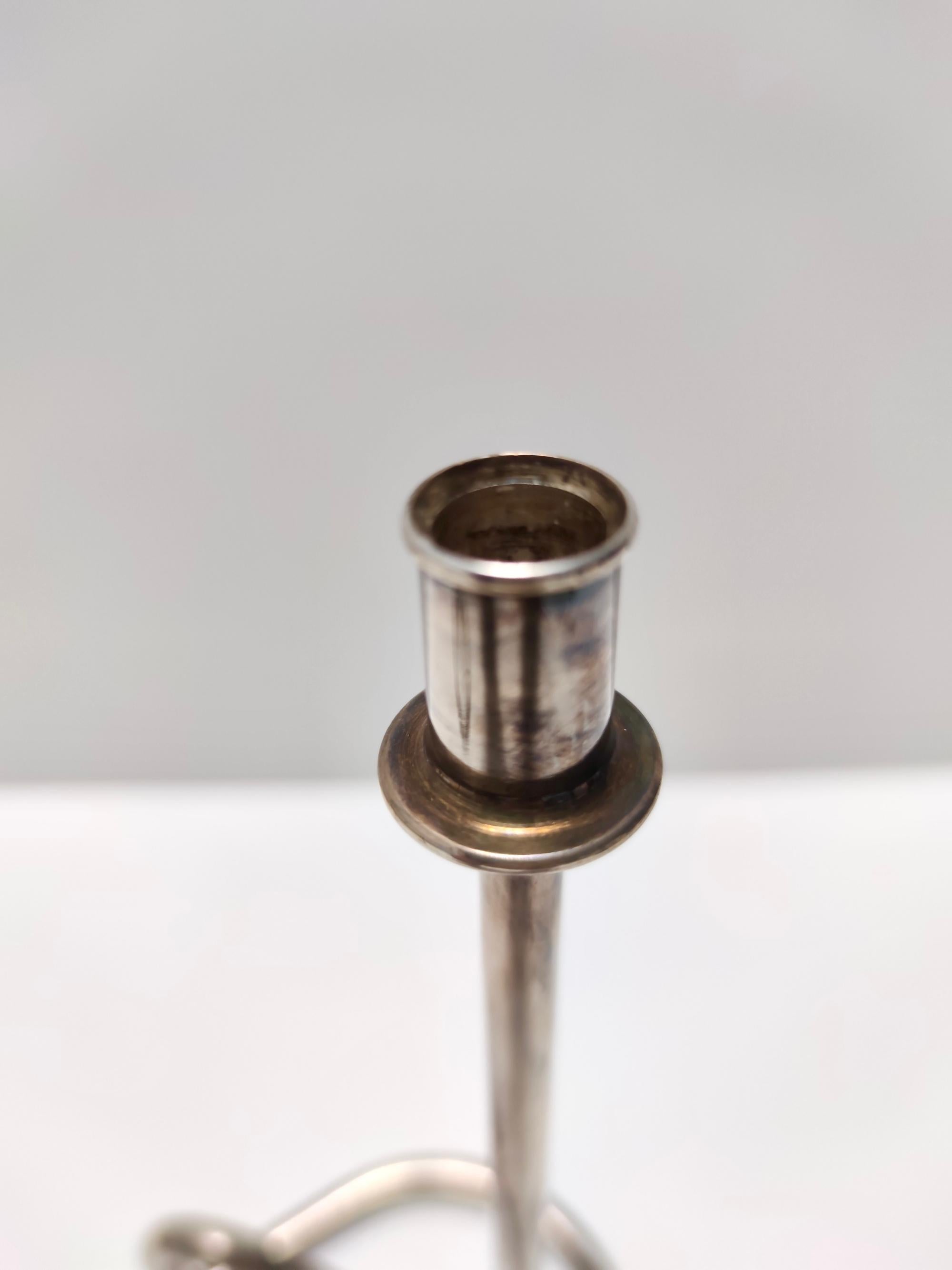 Minimalist Pair of Silver Plated Metal Candleholders in the Style of Sabattini For Sale 4