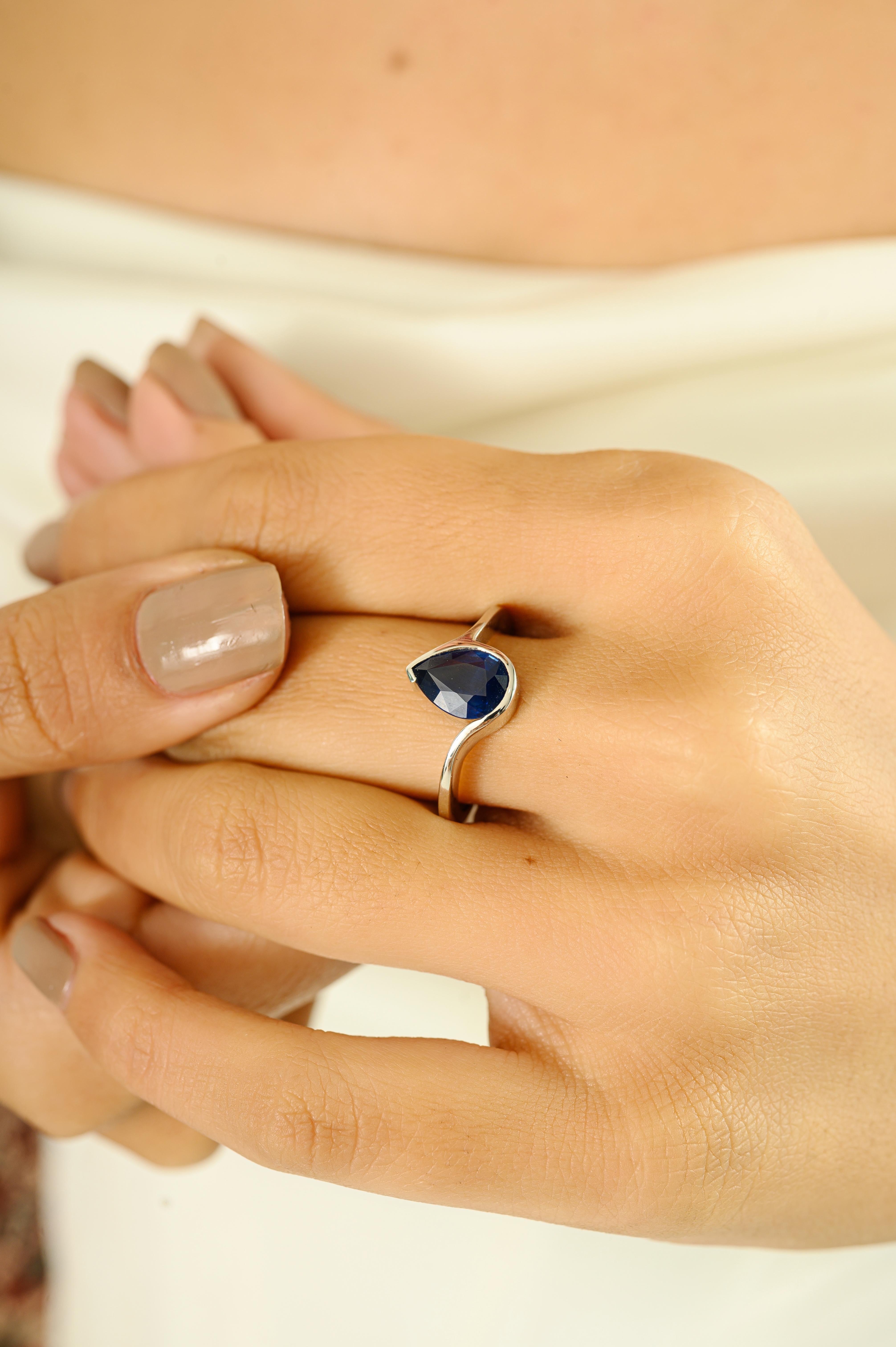 For Sale:  Minimalist Pear-Shaped Blue Sapphire Solitaire Ring in 18k White Gold for Her 4