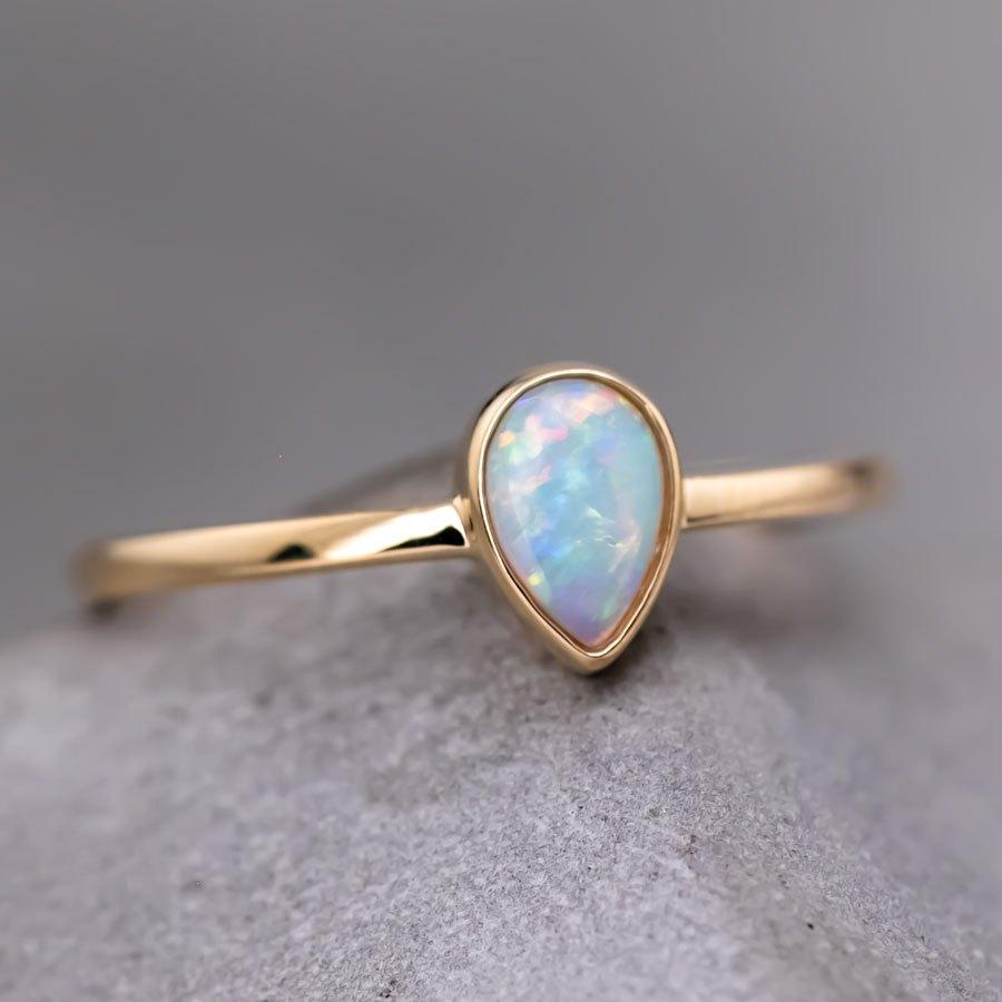 Minimalist Pear Shaped Natural Australian Solid Opal Ring 14k Yellow Gold In New Condition For Sale In Suwanee, GA