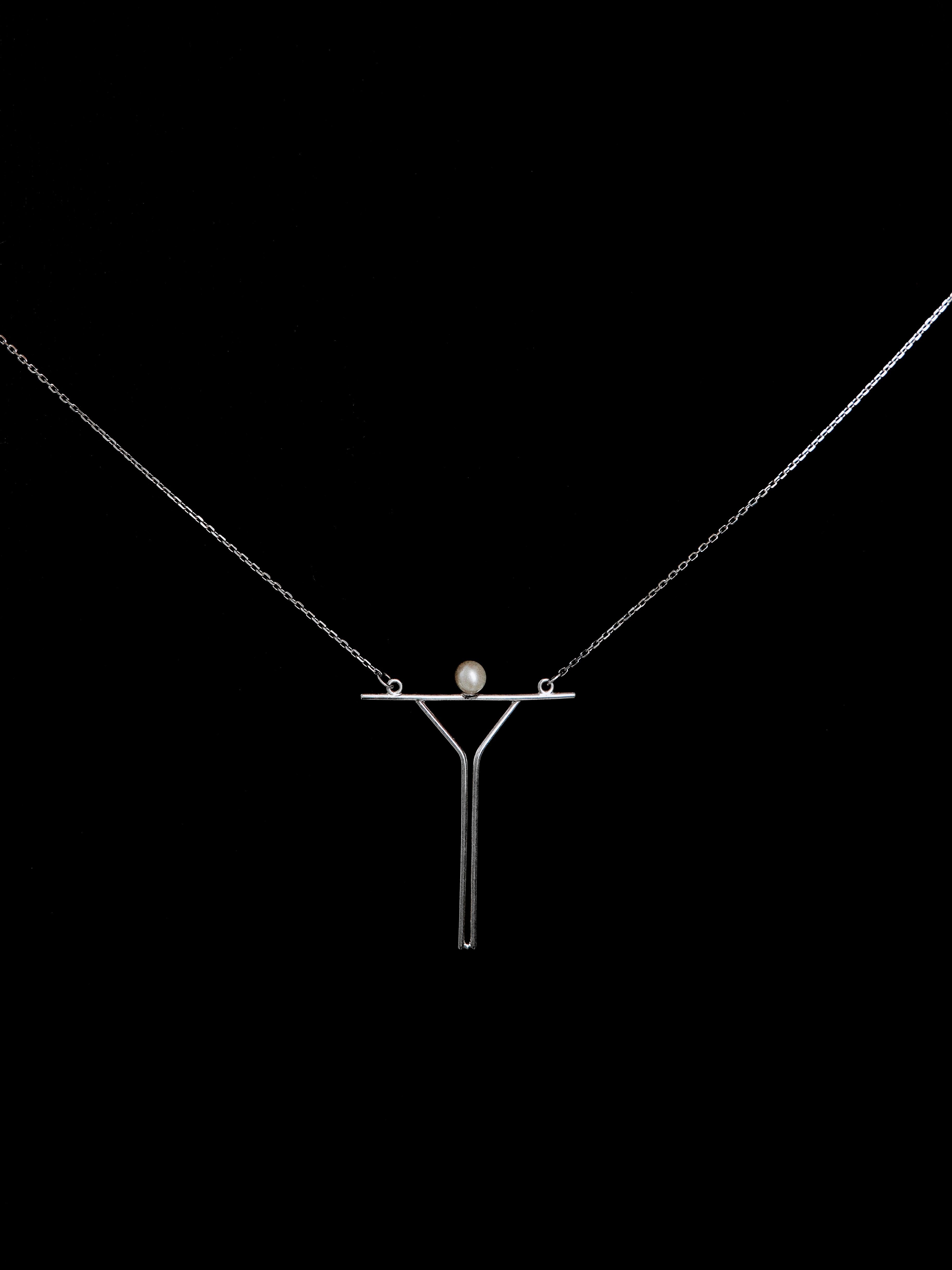 Minimalist Pearl Contemporary Pendant on Chain and Earrings 925 Sterling Silver For Sale 1