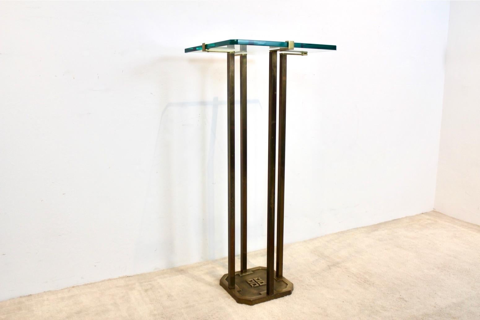 Minimalist Peter Ghyczy Brass and Glass Pedestal Table For Sale 4