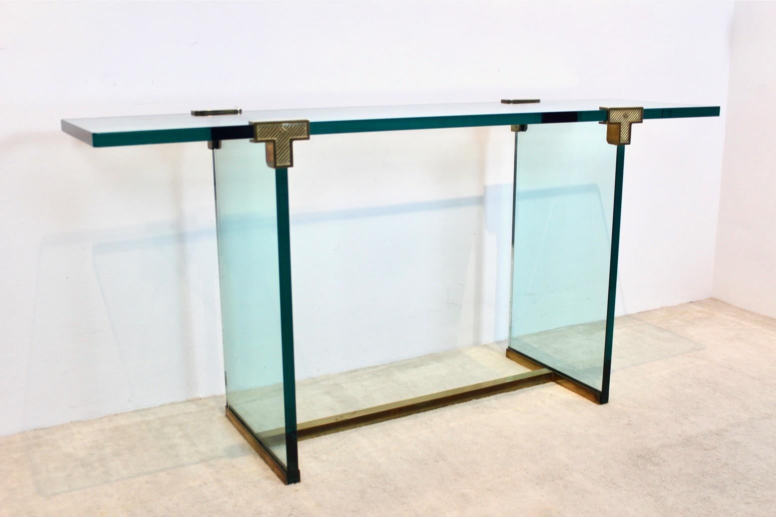 Minimalist Peter Ghyczy Brass and Glass T30 Console Table In Good Condition In Voorburg, NL