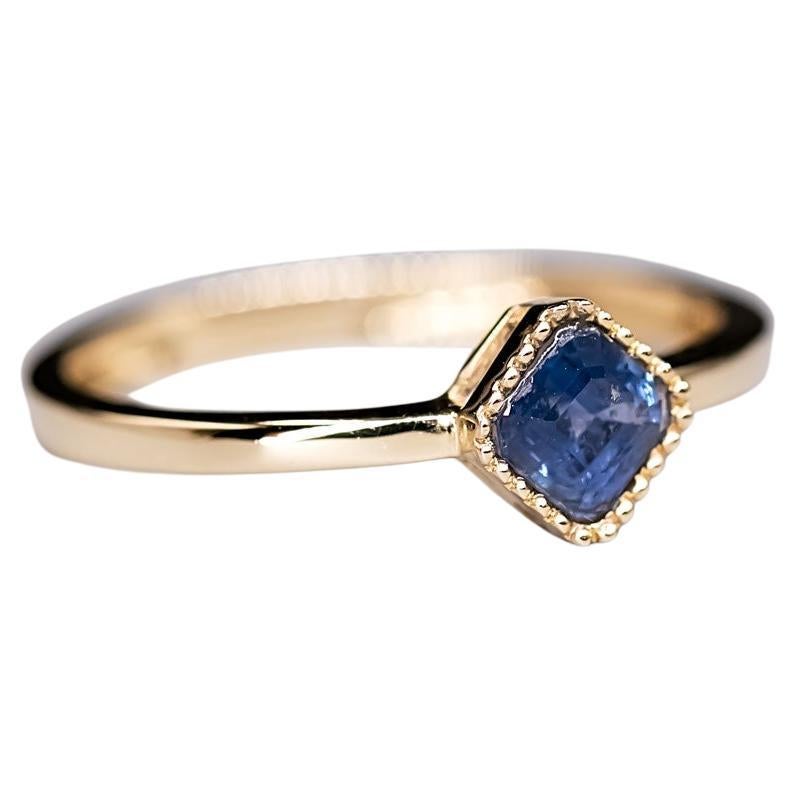 Minimalist Princess Cut Blue Sapphire Ring 14K Yellow Gold For Sale