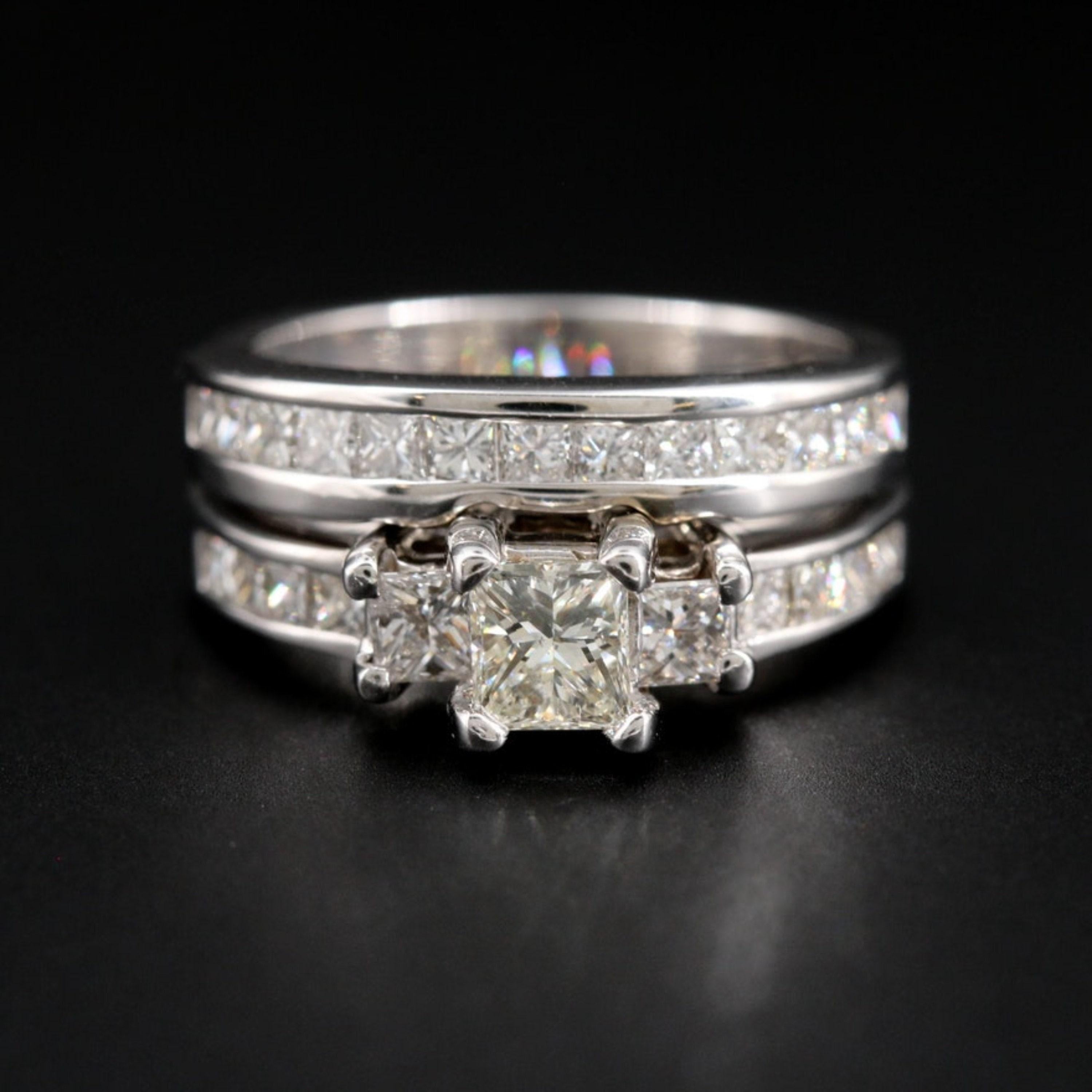 For Sale:  Minimalist Princess Cut Diamonds Engagement Ring Set, Diamonds Bridal 2