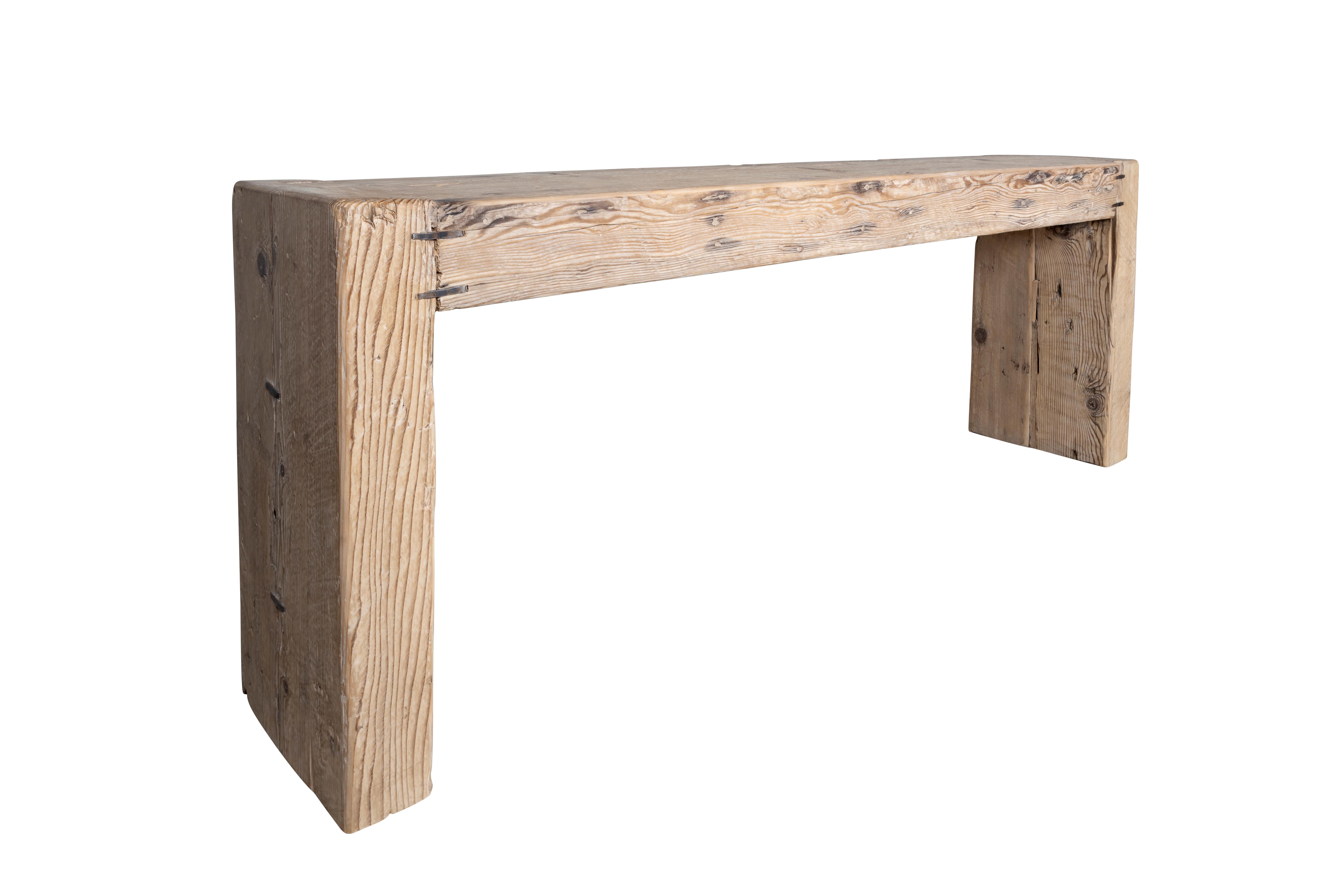 Minimalist Provincial Serving Table in Reclaimed Elm In Good Condition For Sale In Dallas, TX