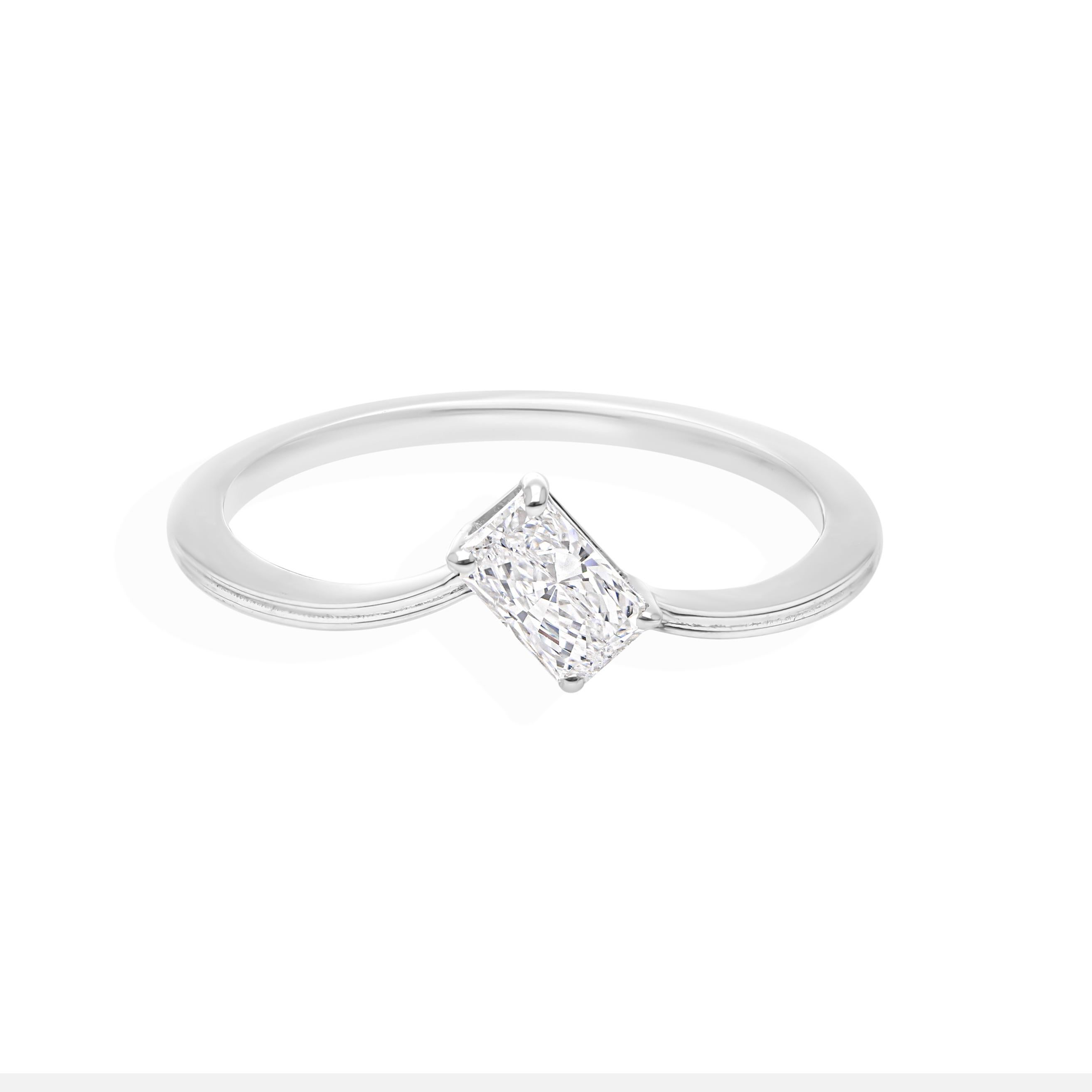Im Angebot: Minimalistischer Diamant-Verlobungsring mit Strahlenschliff und Solitär 14 Karat Weißgold () 9