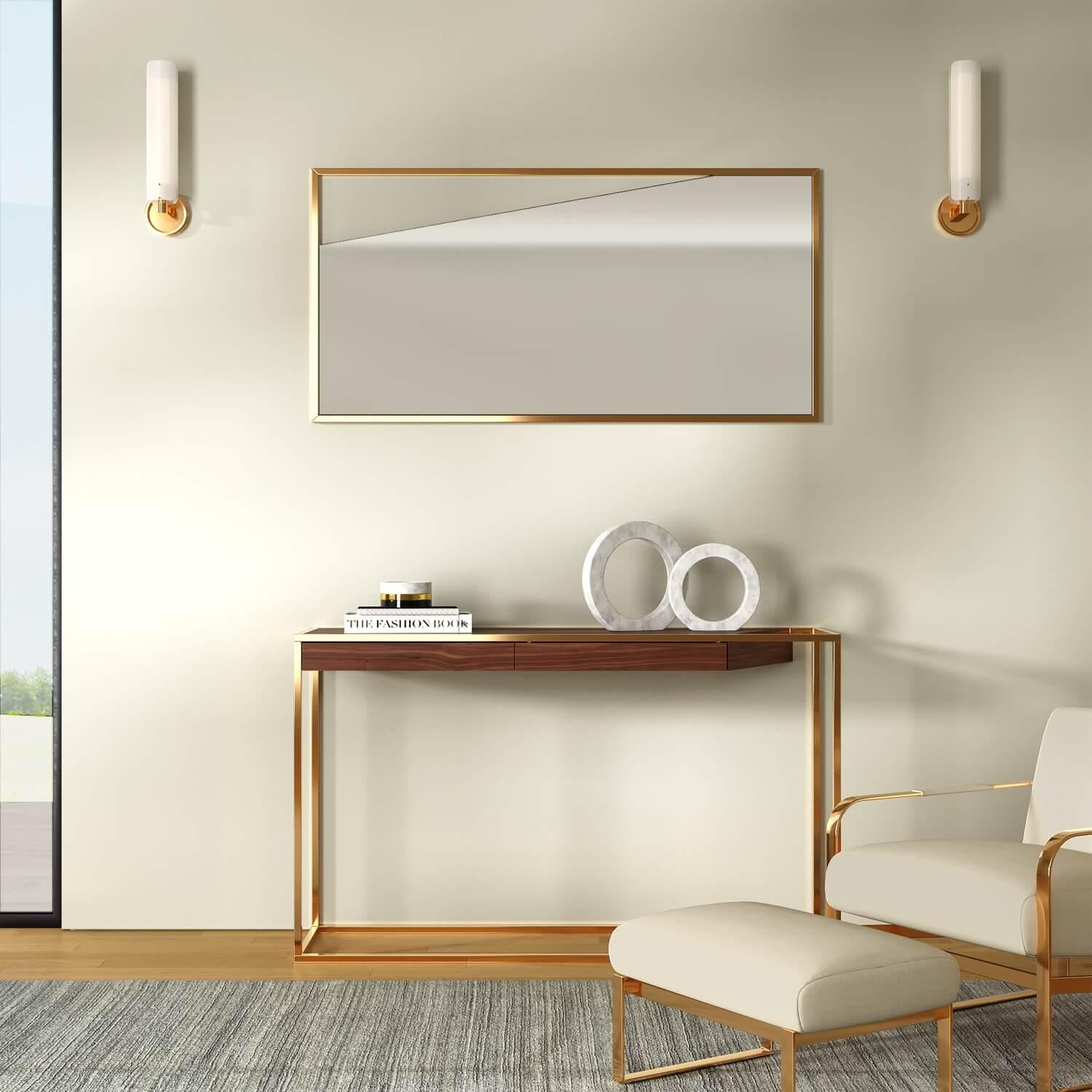 Moderner minimalistischer rechteckiger Konsolentisch aus Nussbaumholz und gebürstetem Messing (21. Jahrhundert und zeitgenössisch) im Angebot