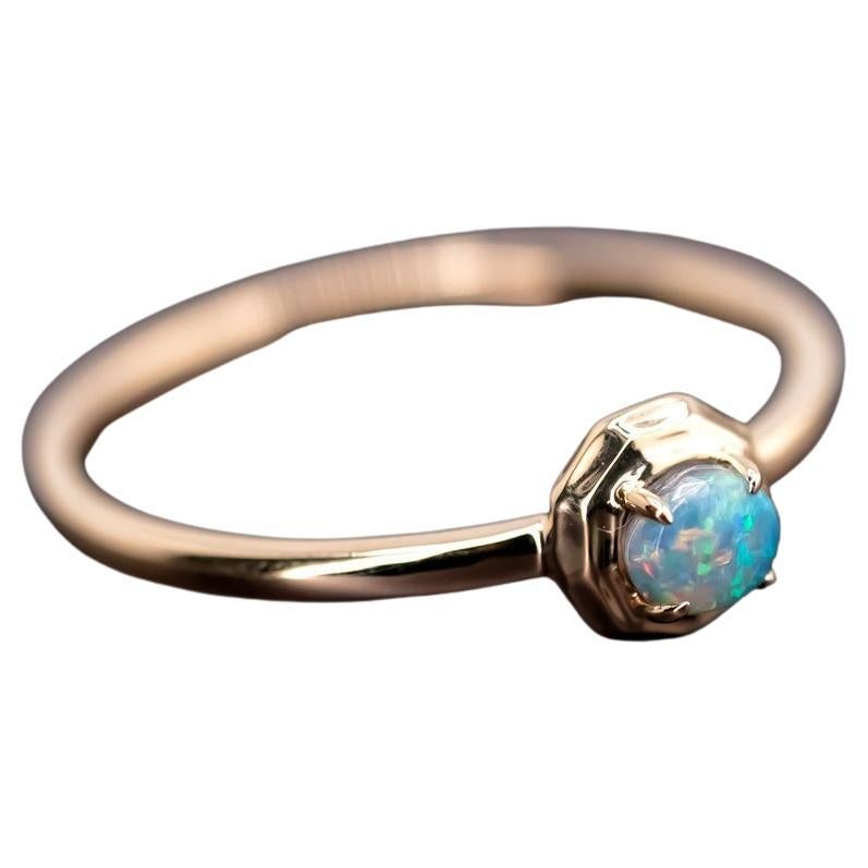 Minimalistischer runder schwarzer Opal Verlobungsring 18K Gelbgold