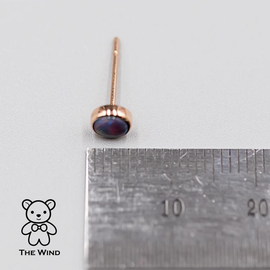 Minimalistische runde Doublet-Opal-Ohrstecker 18k Roségold im Zustand „Neu“ im Angebot in Suwanee, GA