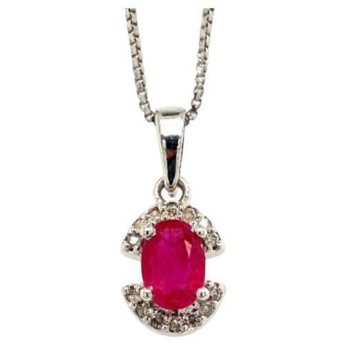 Collier minimaliste avec pendentif semi-halo en argent Sterling Ruby et diamants en vente
