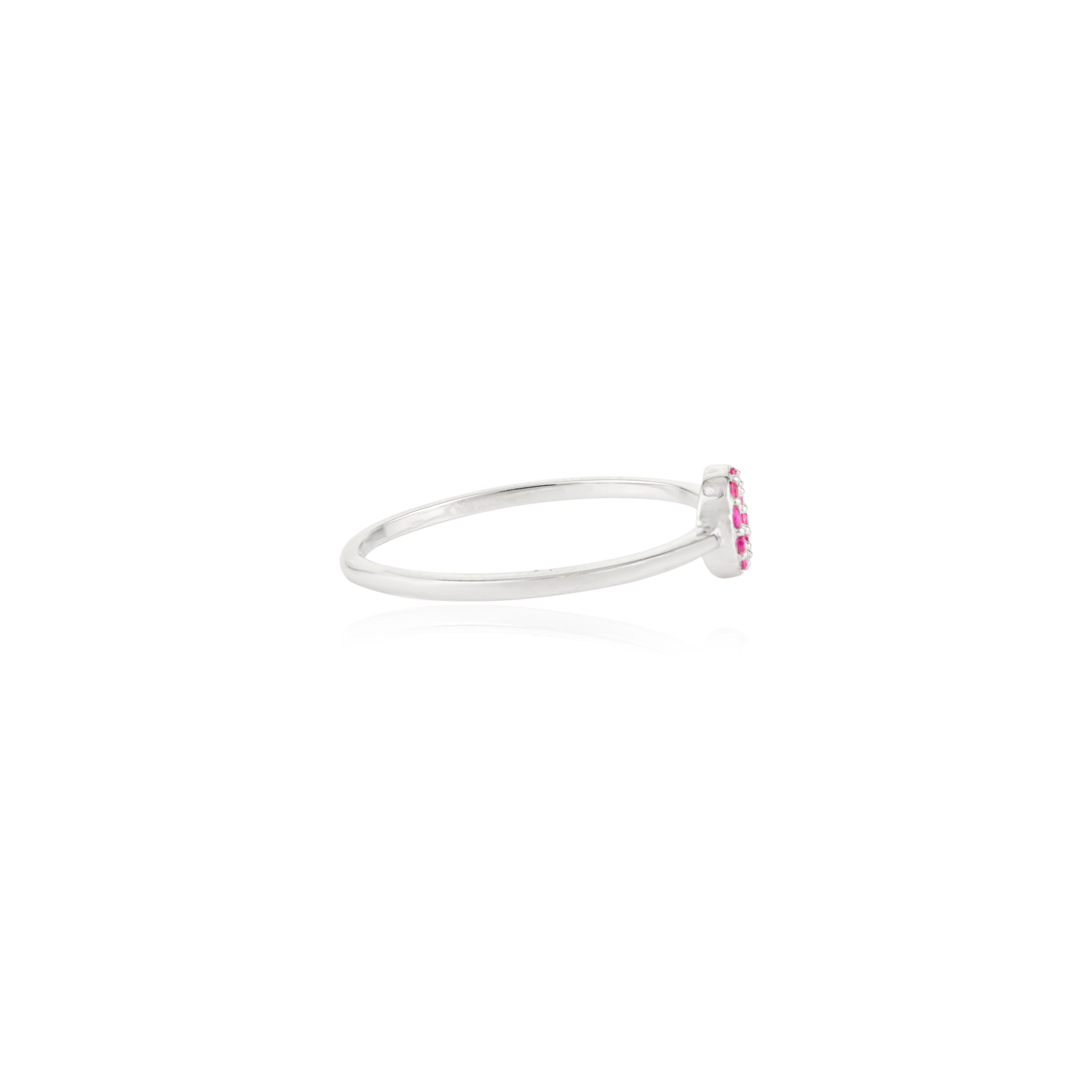 En vente :  Bague minimaliste en or blanc massif 14k avec halo de rubis et cercle ouvert pour la vie de tous les jours 7