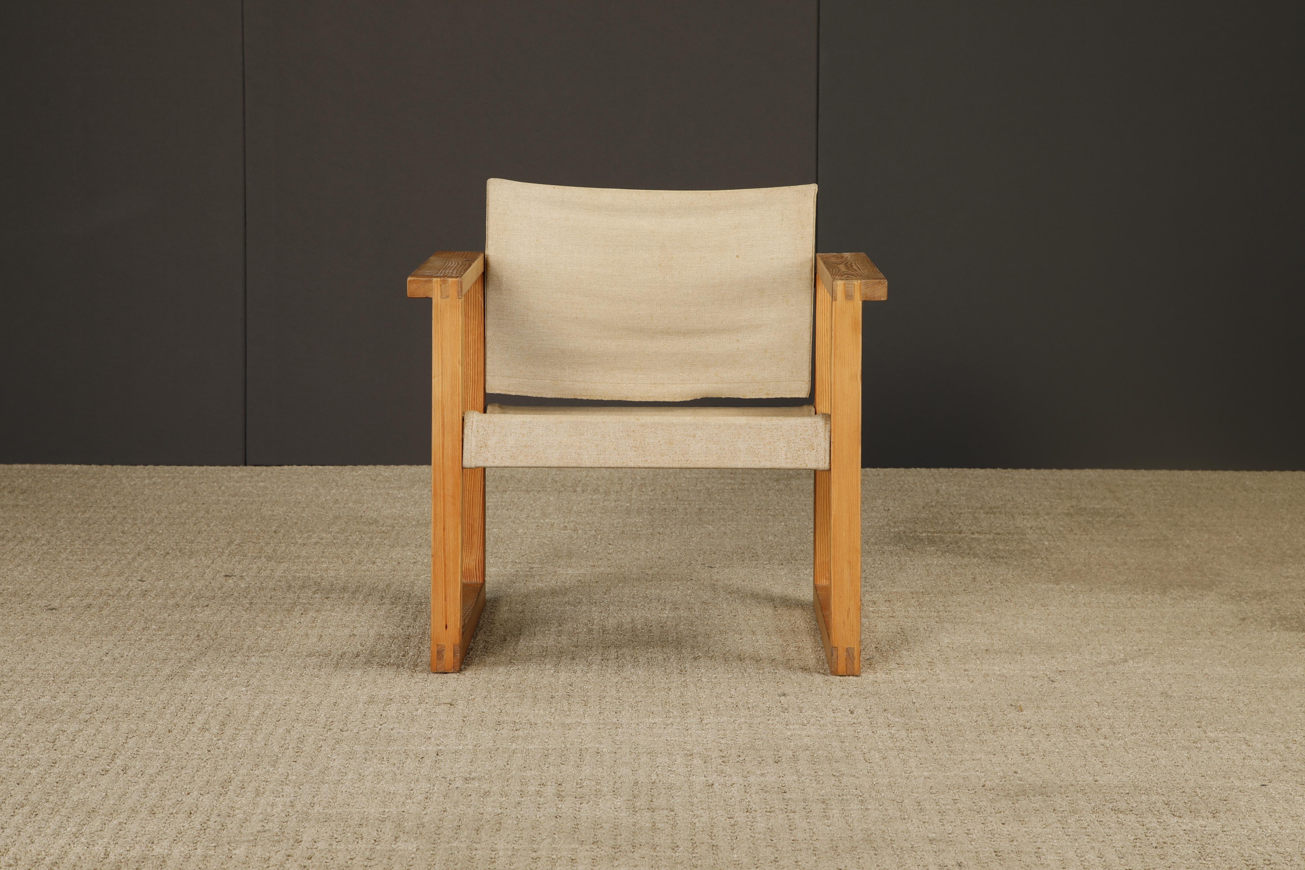 This vintage sling lounge chair channels the rugged elegance and clean utility of Scandinavian Modern design, closely echoing the aesthetic of Karin Mobring’s iconic “Diana” Safari chairs for IKEA, circa 1970s. While not identical in construction,