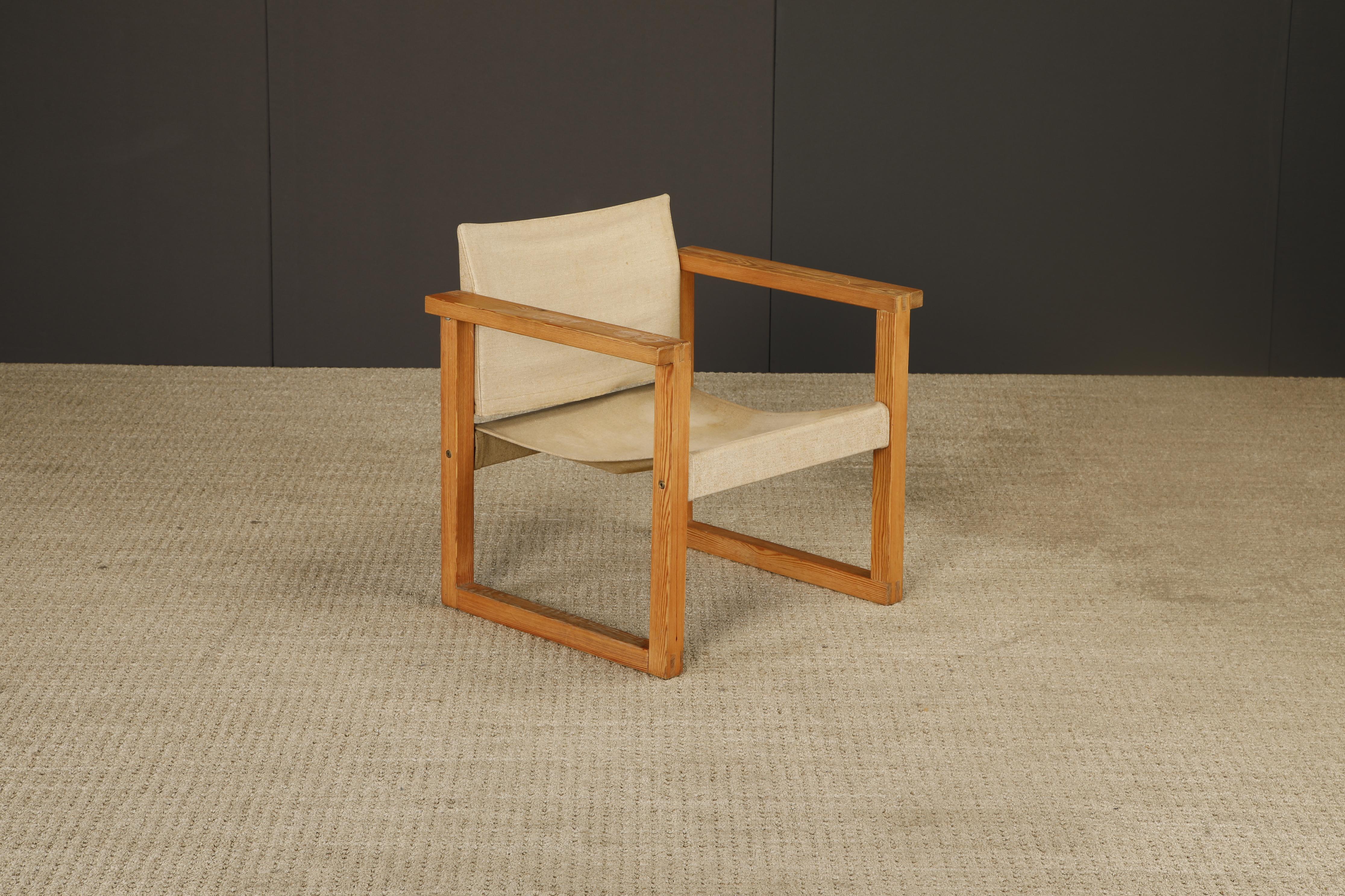 Minimalist Safari Sling Lounge Chair in Natural Canvas and Solid Wood, c 1970s For Sale 2