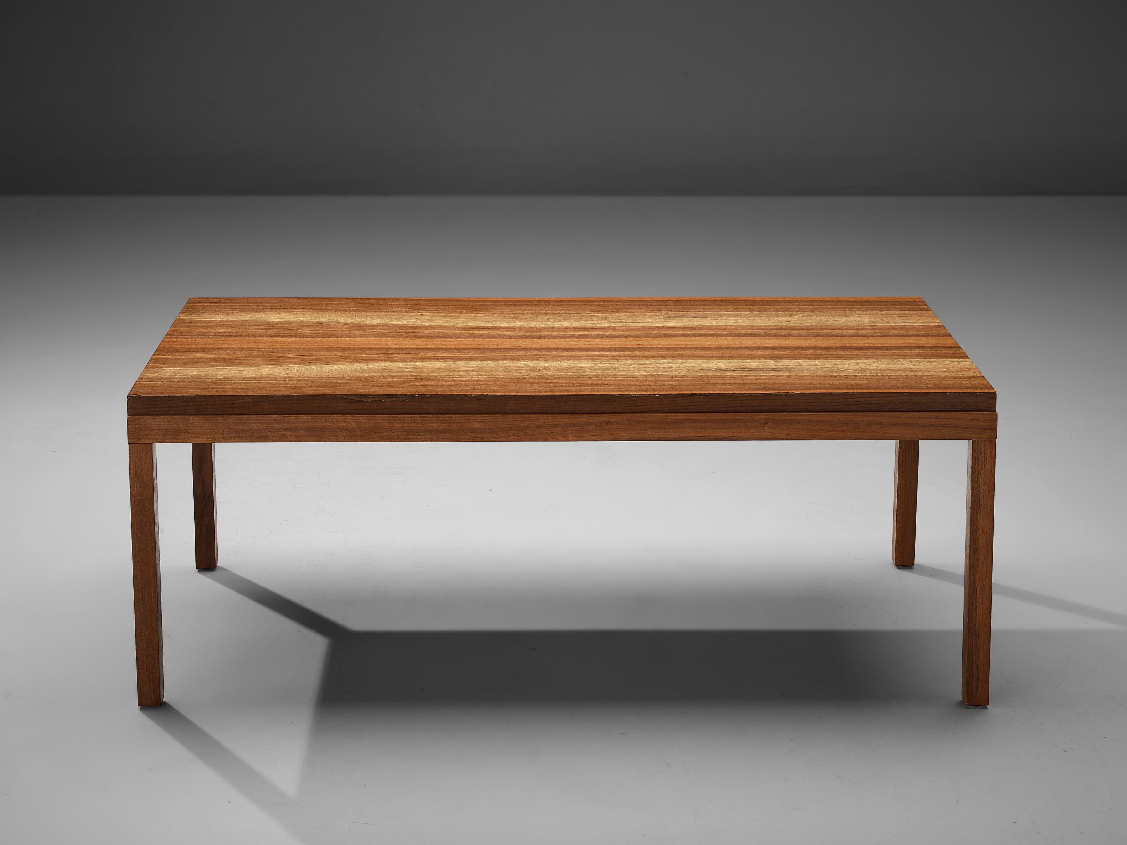 Minimalist Scandinavian Coffee Table in Walnut In Good Condition For Sale In Waalwijk, NL