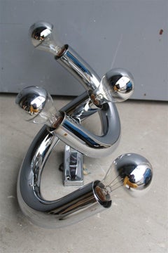 Minimalistische, skulpturale Stilux-Wandleuchte aus Stahlrohr, 1970er Jahre, Silber geschwungen