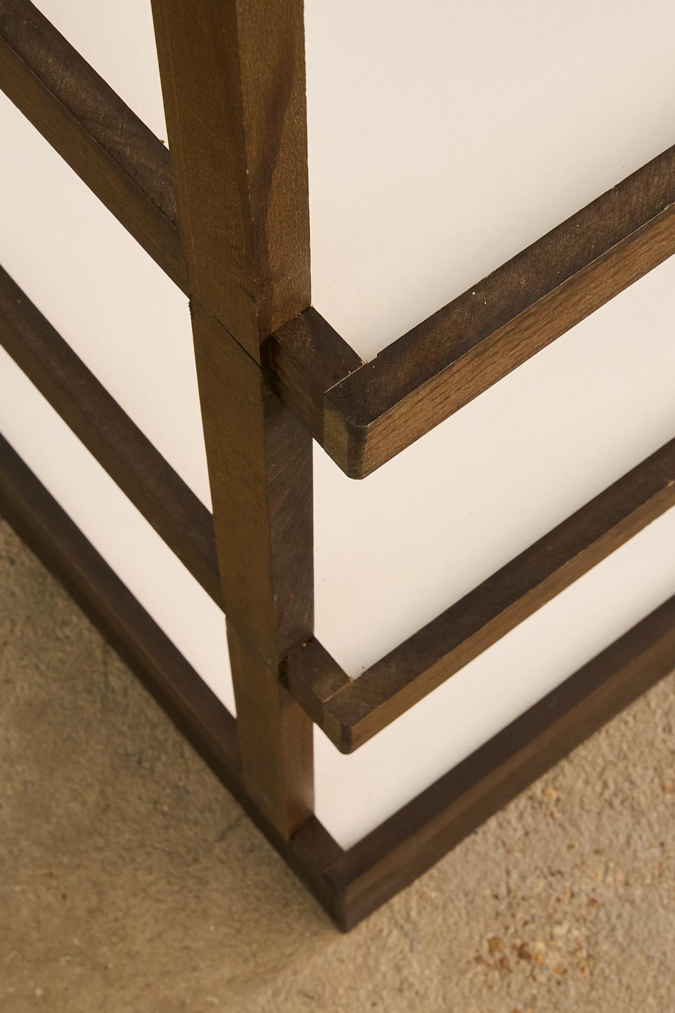 Minimalistisches Regal (Formica) im Angebot