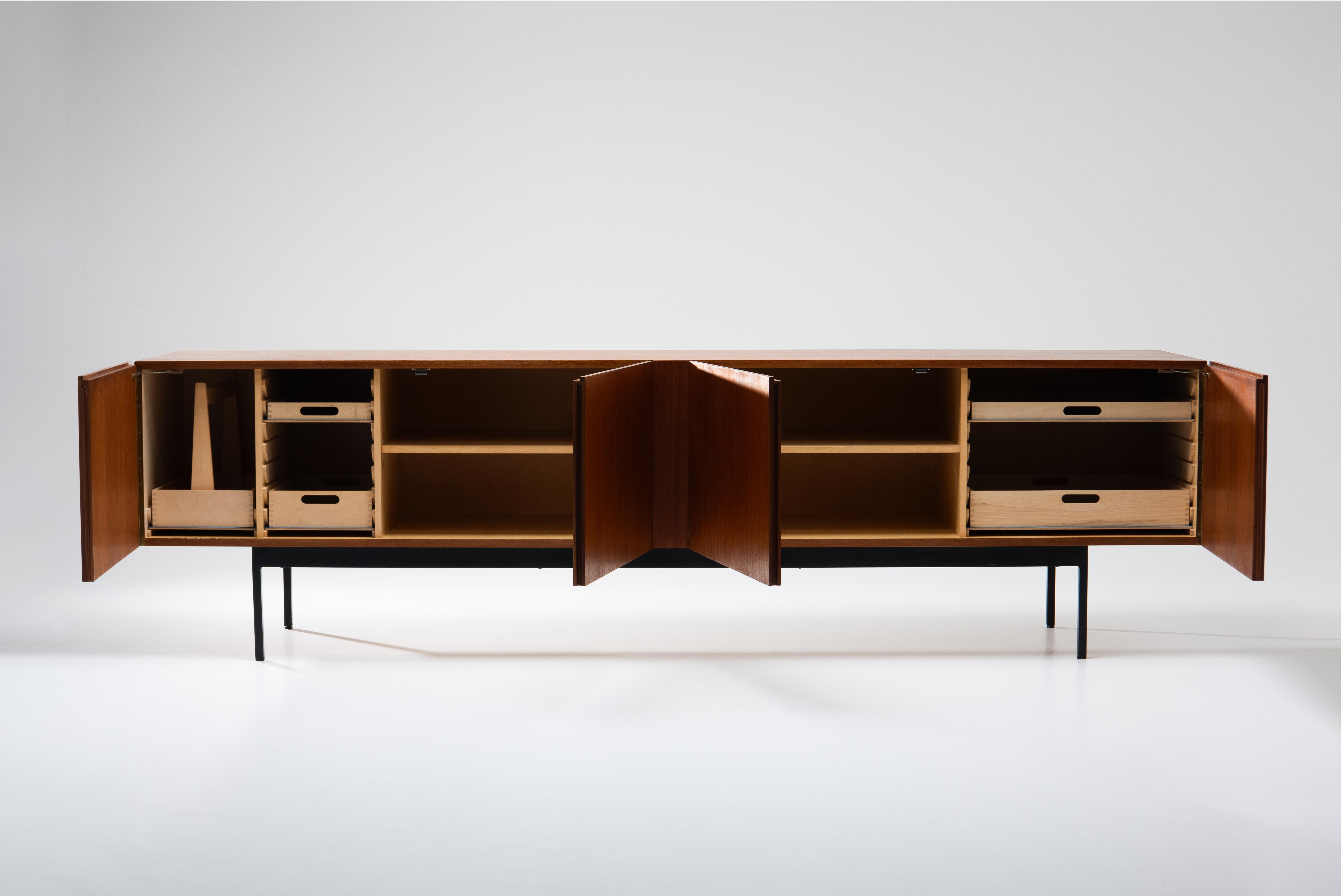 Minimalist Sideboard - B40 - Dieter Waekerlin 4