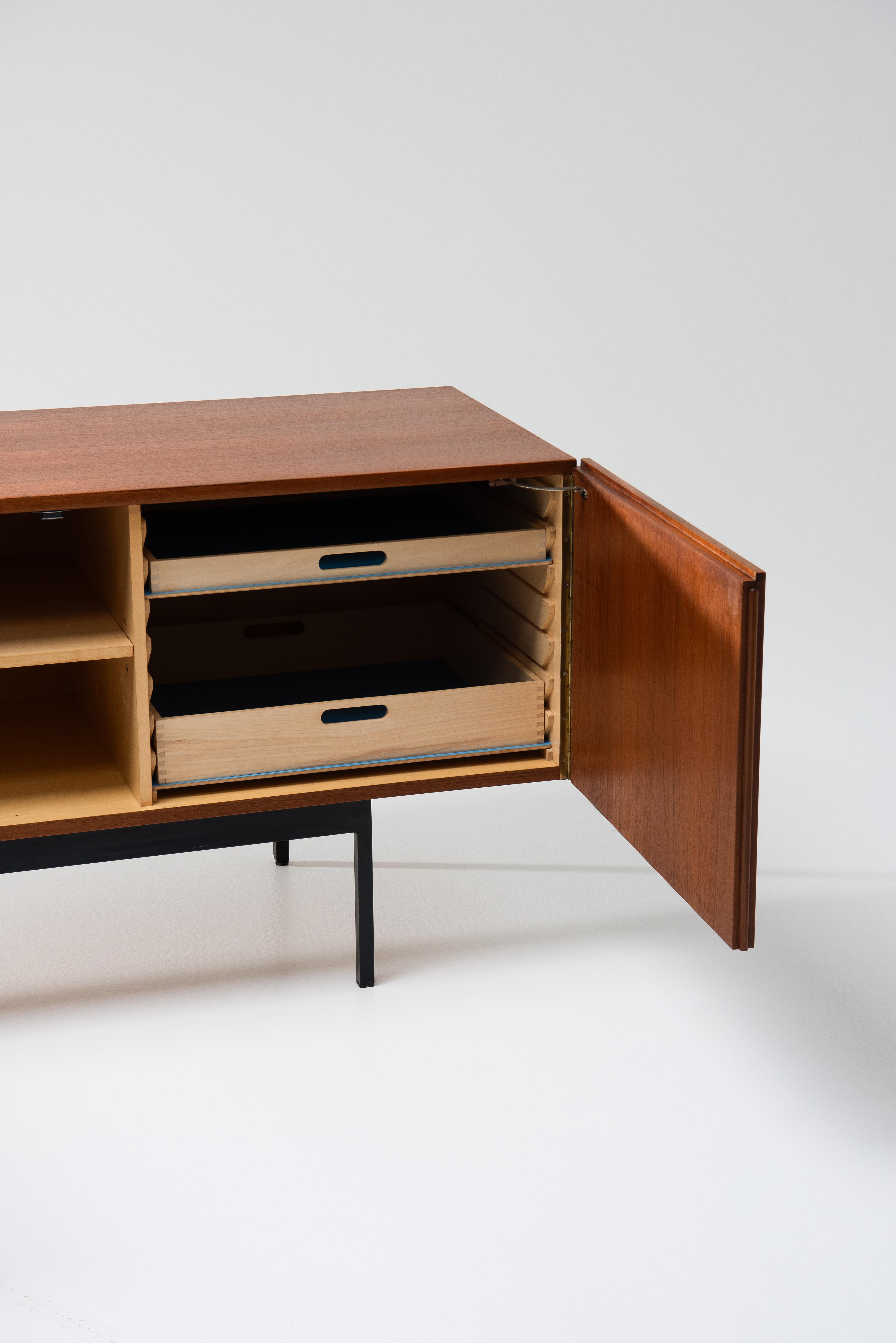 Minimalist Sideboard - B40 - Dieter Waekerlin 7